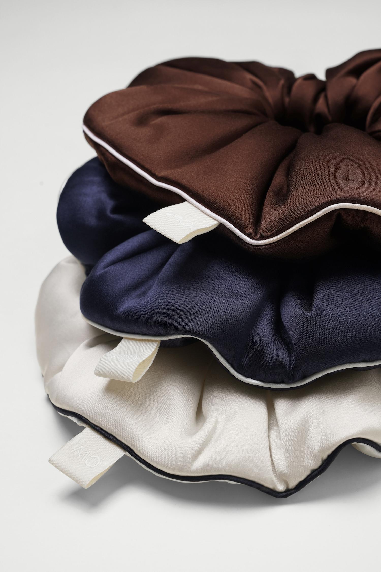 Brand New ( Rank N )Chouchou in Glint Night Scrunchie White Silk Cotton - 5