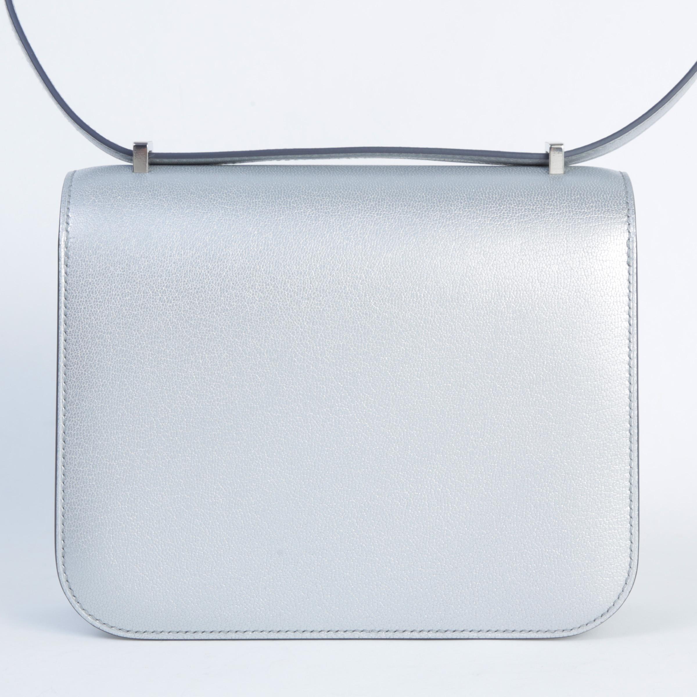 Constance Mini Argent (05)