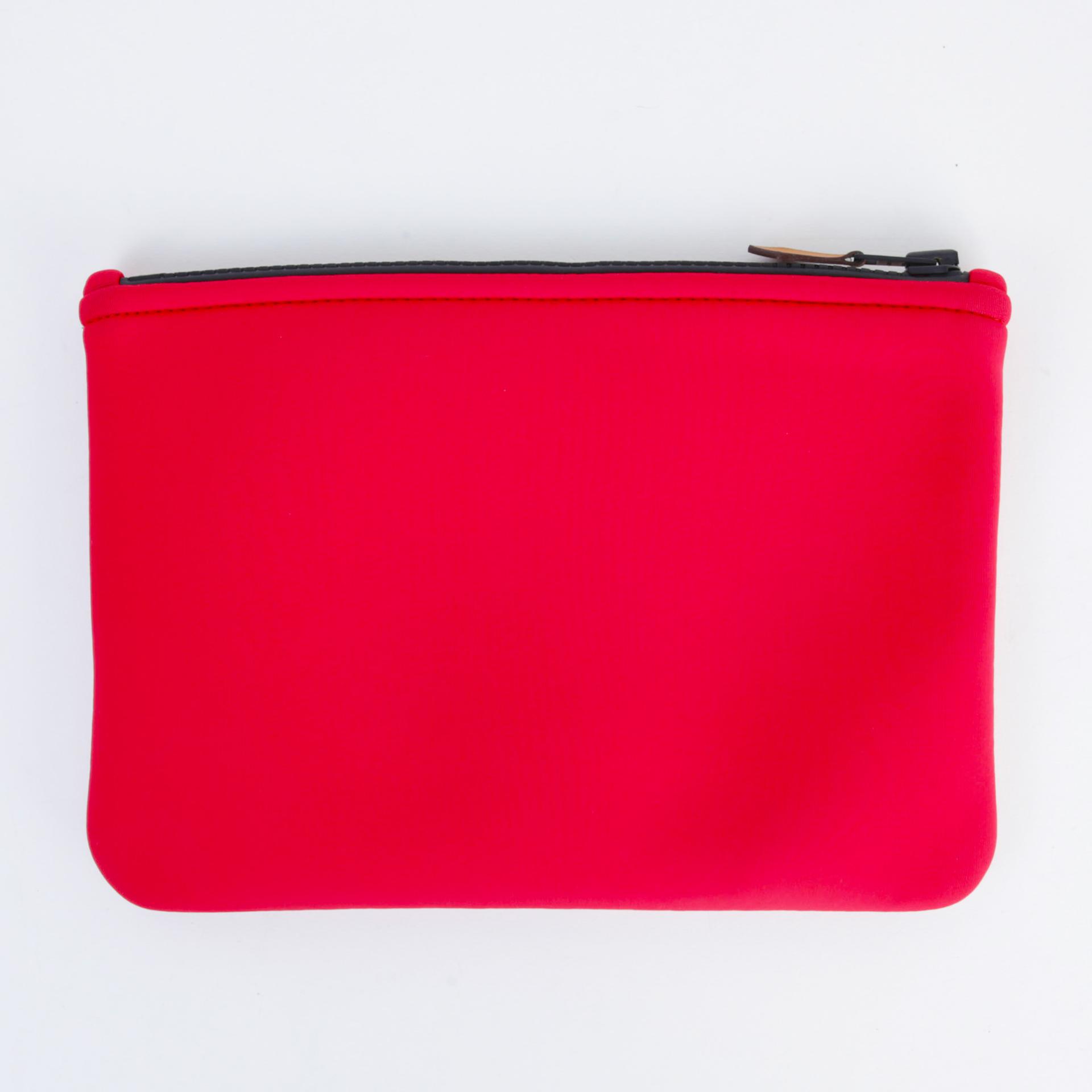 Traceless Flat Pouch Neo-Ban PM Red