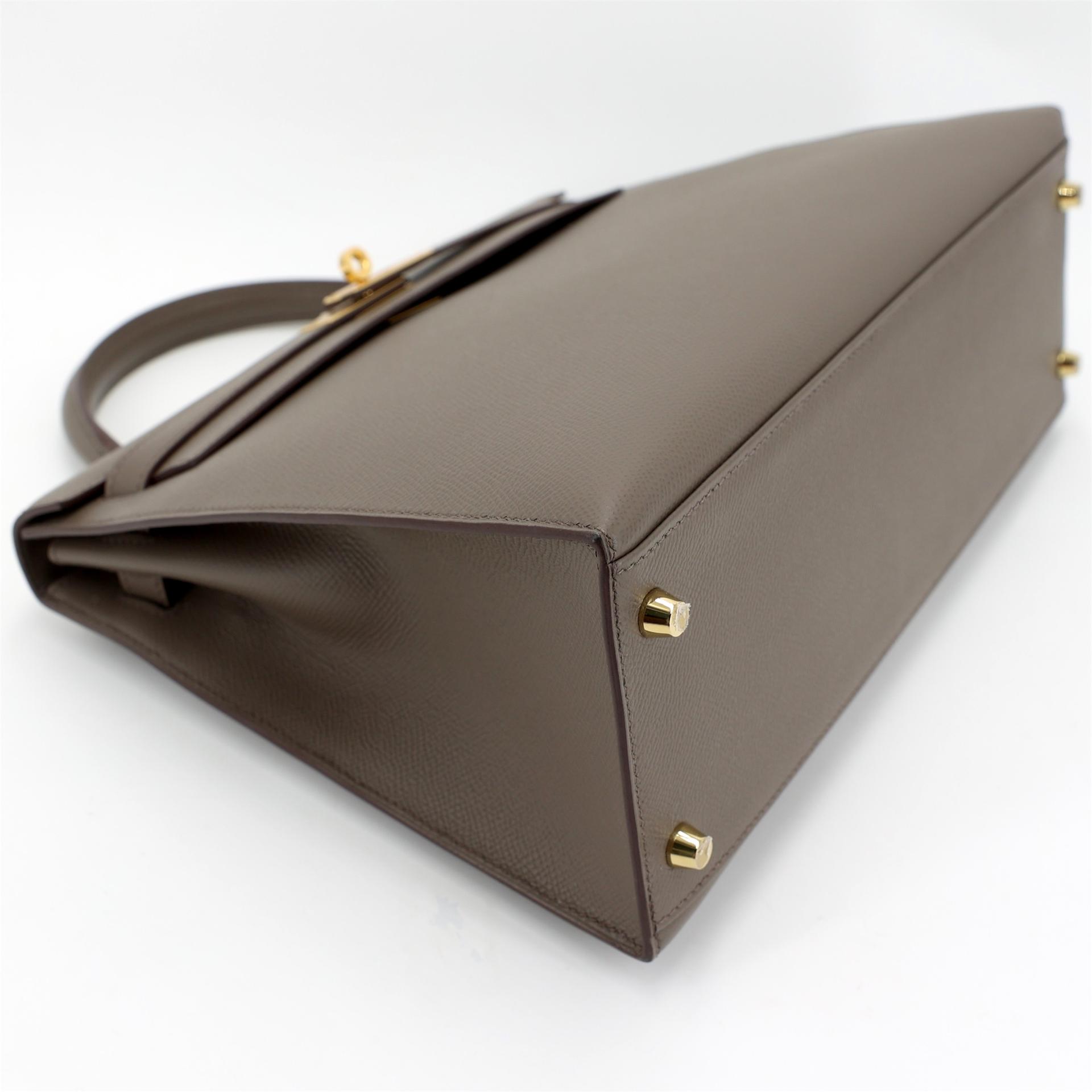 Excellent ( Rank SA ) HERMÈS Kelly 32 Sellier Etain (8F) Epsom Gold hardware Z (2021) - 5