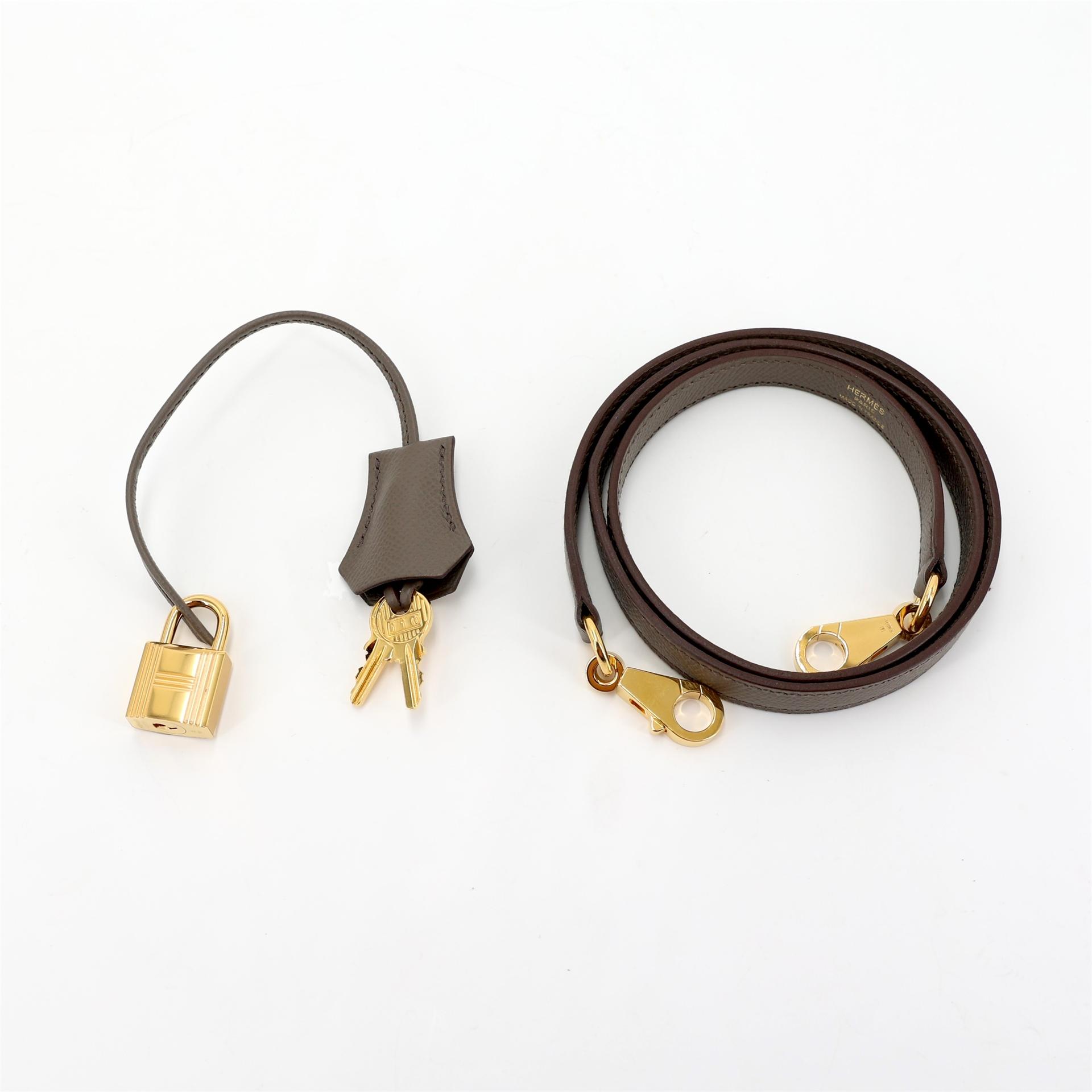 Excellent ( Rank SA ) HERMÈS Kelly 32 Sellier Etain (8F) Epsom Gold hardware Z (2021) - 15