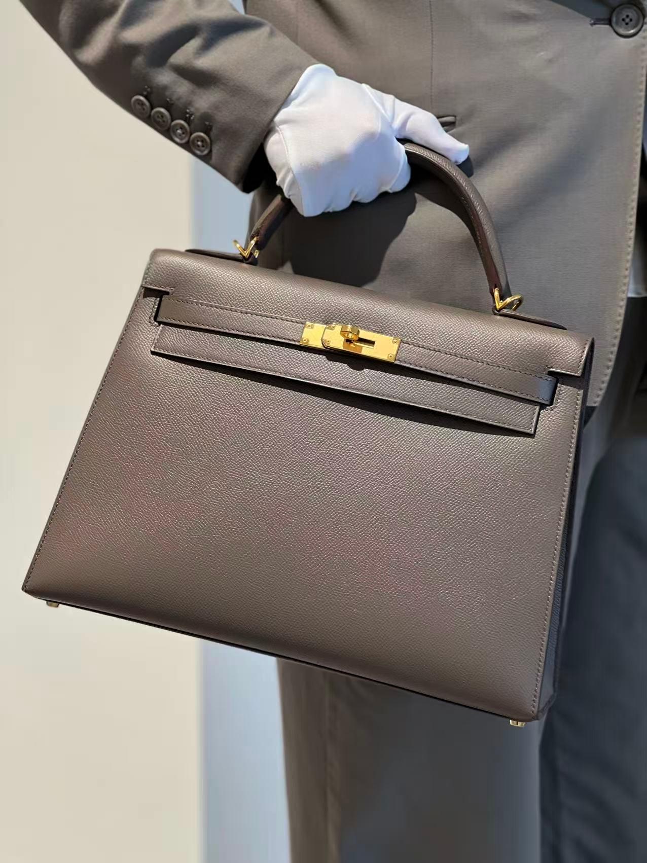 Excellent ( Rank SA ) HERMÈS Kelly 32 Sellier Etain (8F) Epsom Gold hardware Z (2021) - 3