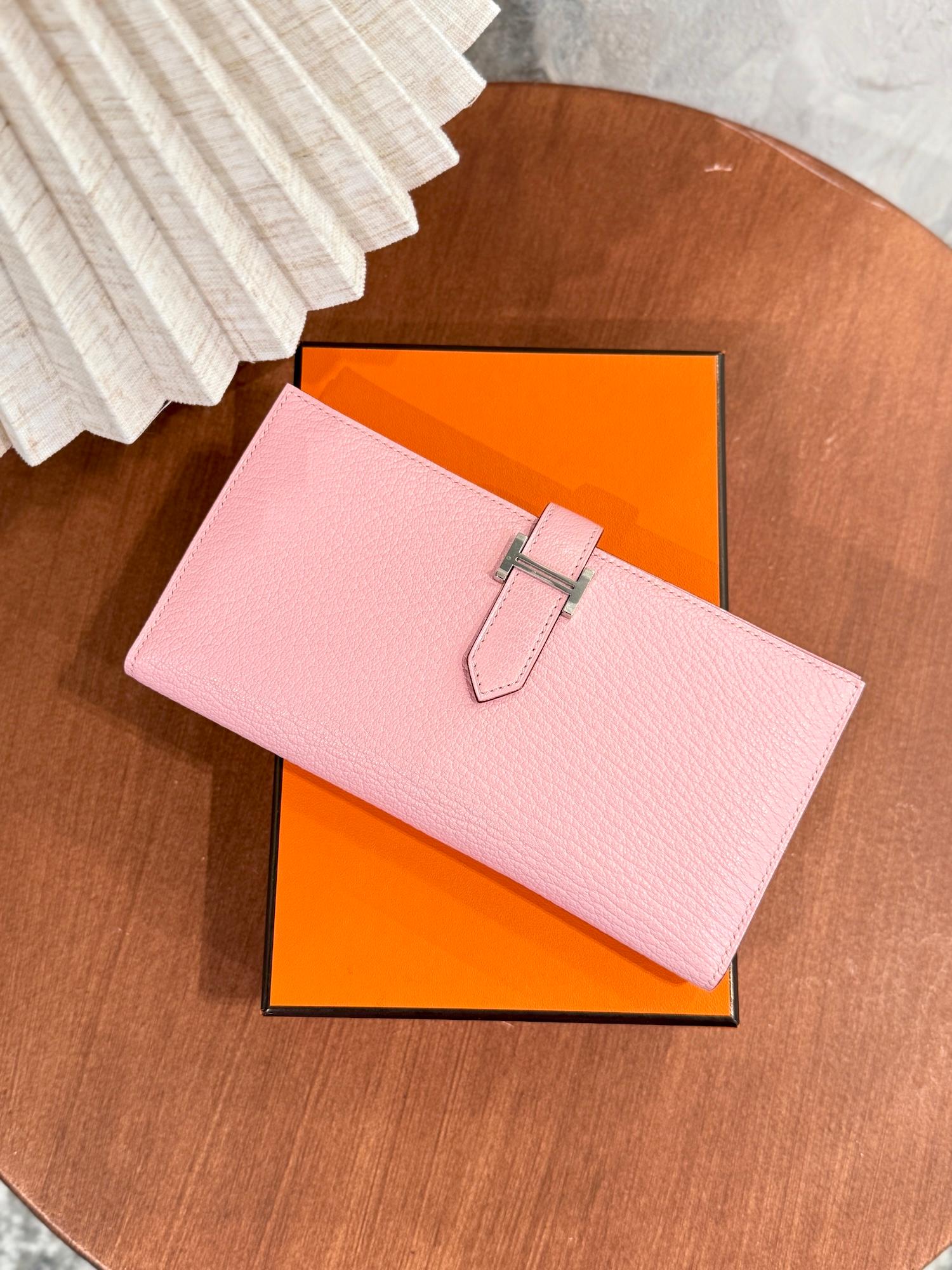 Unused ( Rank NS )  HERMÈS  Bearn Souffle wallet Rose Sakura (3Q) Chevre Palladium hardware Z (2021) - 3