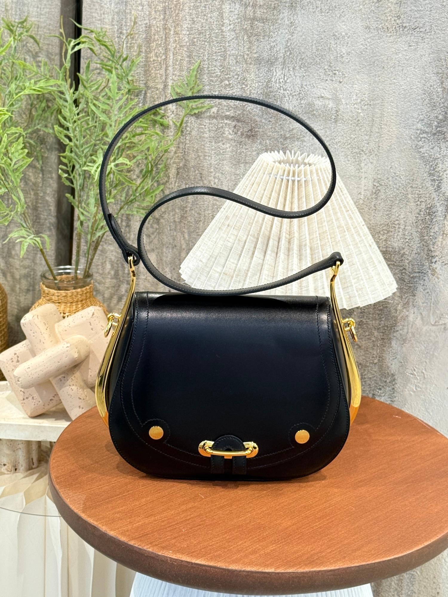 ランク SA HERMÈS エルメス パスパス 35 ブラック (89) ボックスカーフ ゴールド金具 □Q刻印 - 4