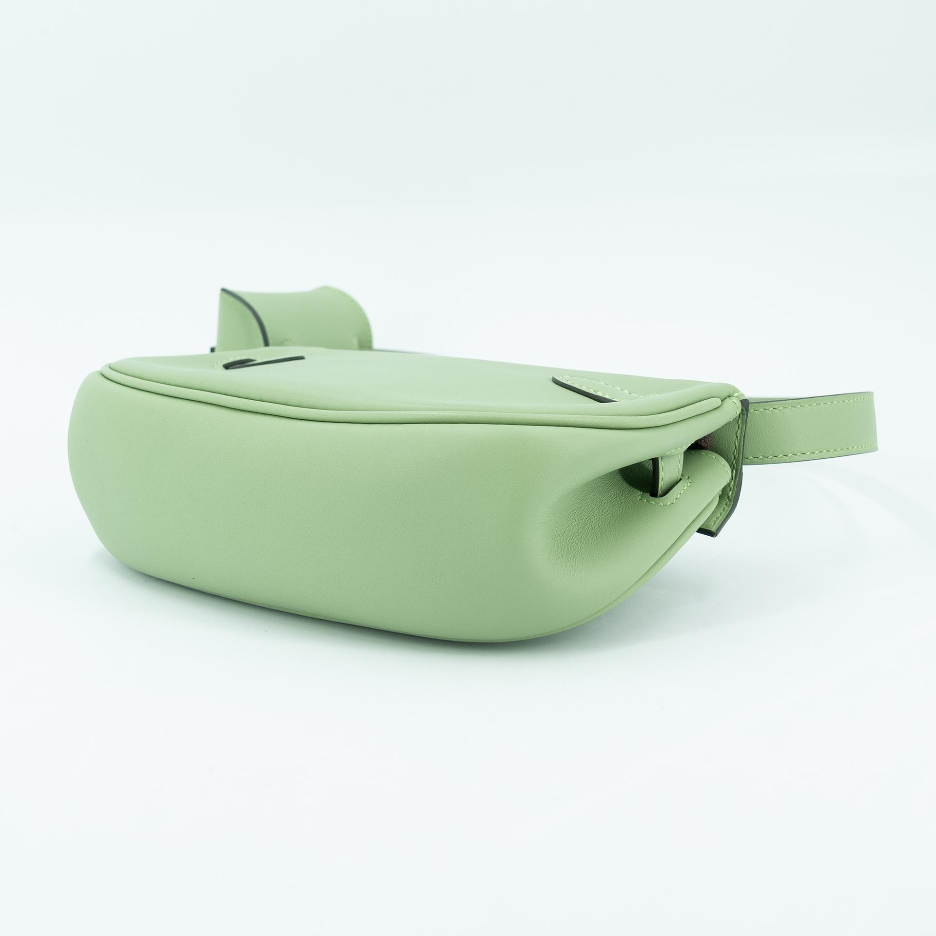 Excellent ( Rank SA ) HERMÈS Kelly Moove Vert Criquet (3I) Swift Palladium hardware W (2024) - 13