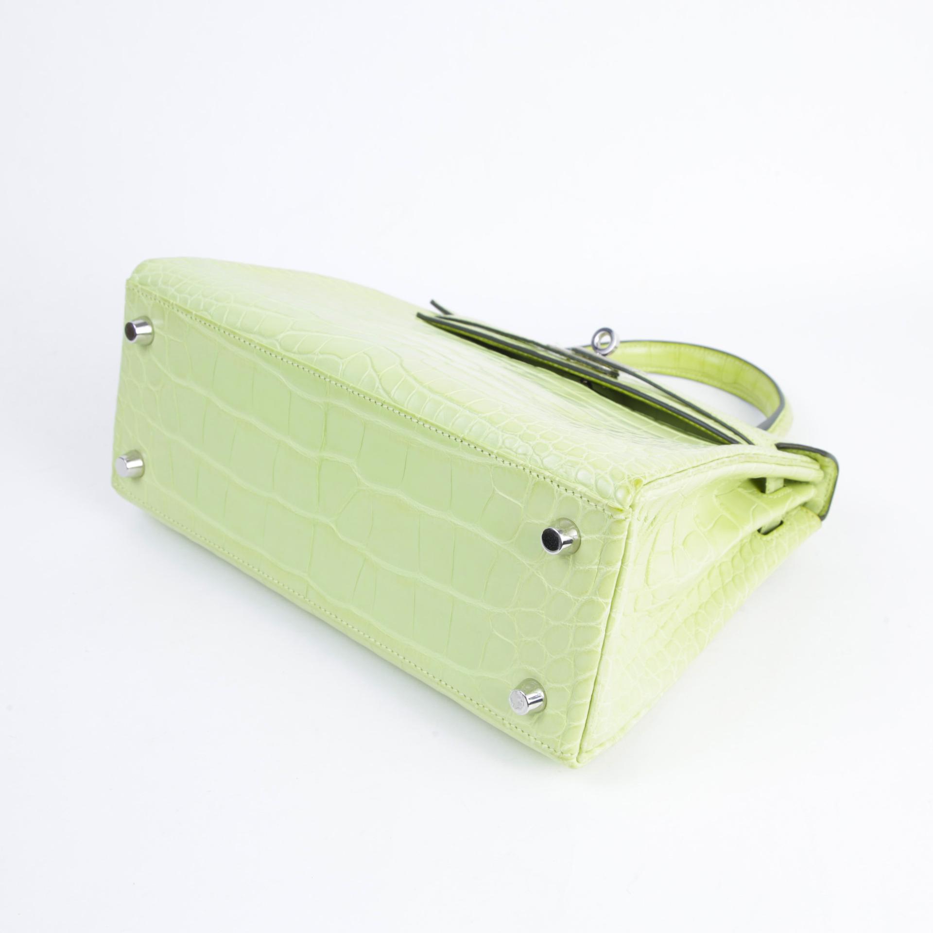 Very Good ( Rank A) HERMÈS Kelly 25 Jaune Bourgeon (R9) Matte Alligator Palladium hardware Z (2021) - 5