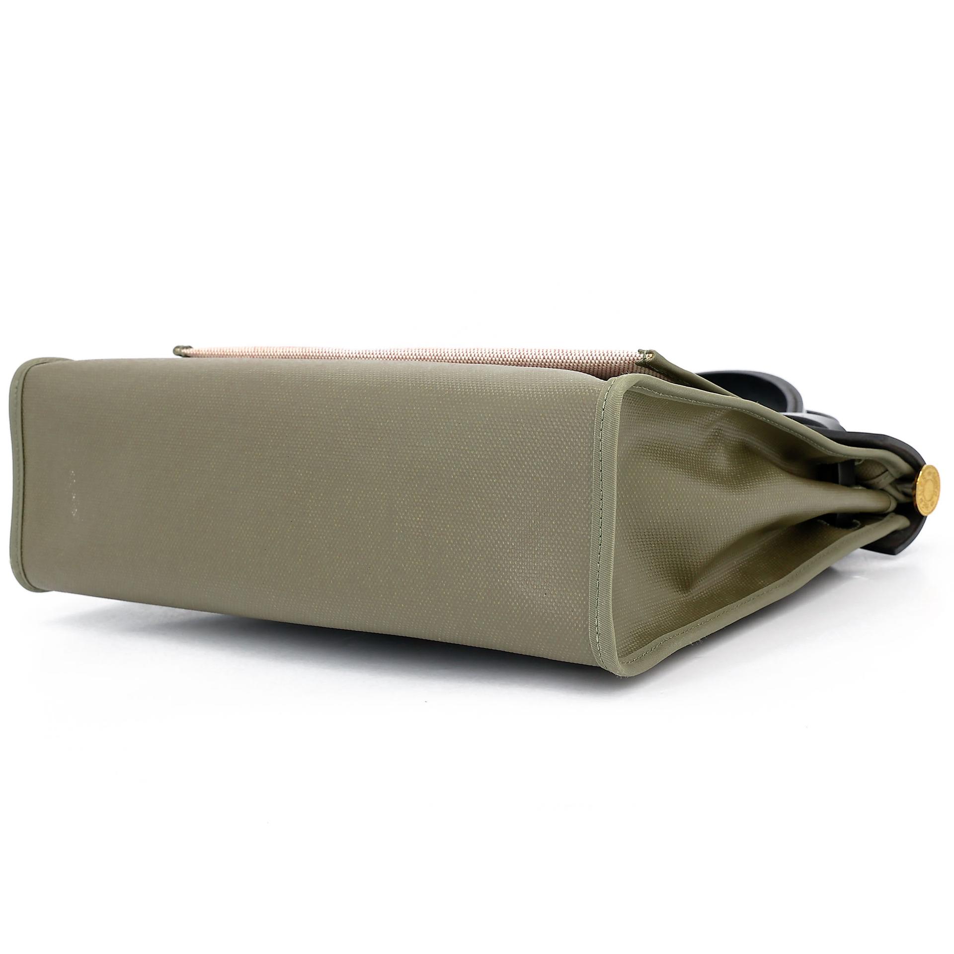 Very Good ( Rank A) HERMÈS Herbag Zip 31 PM Vert Bronze (60) Noir (89) Canvas Vache Hunter Gold hardware Z (2021) - 9