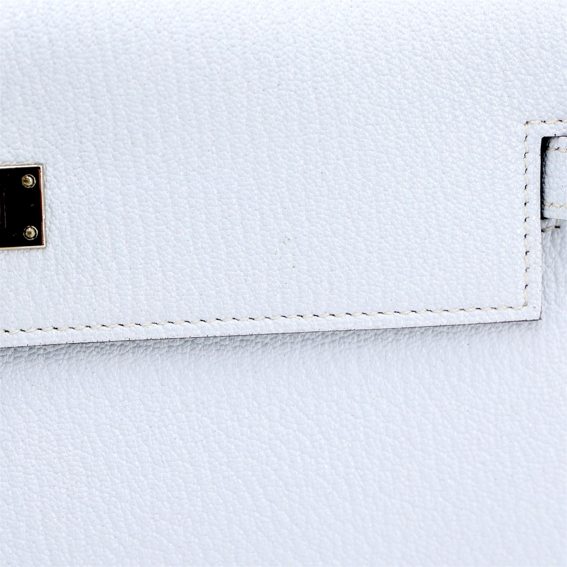 未使用保存品 HERMÈS 愛馬仕 Kelly To Go 錢包 T0 霧霾藍 Bleu Brume Chevre山羊皮 銀扣 U刻 2022年 - 9