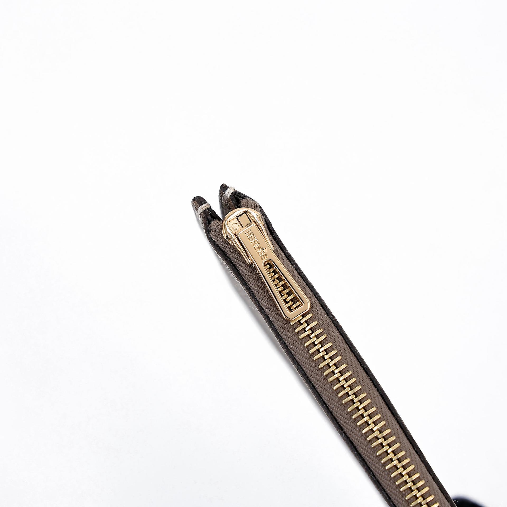 Excellent ( Rank SA ) HERMÈS Roulis Slim Etoupe (18) Chevre Permabrass hardware B (2023) - 20