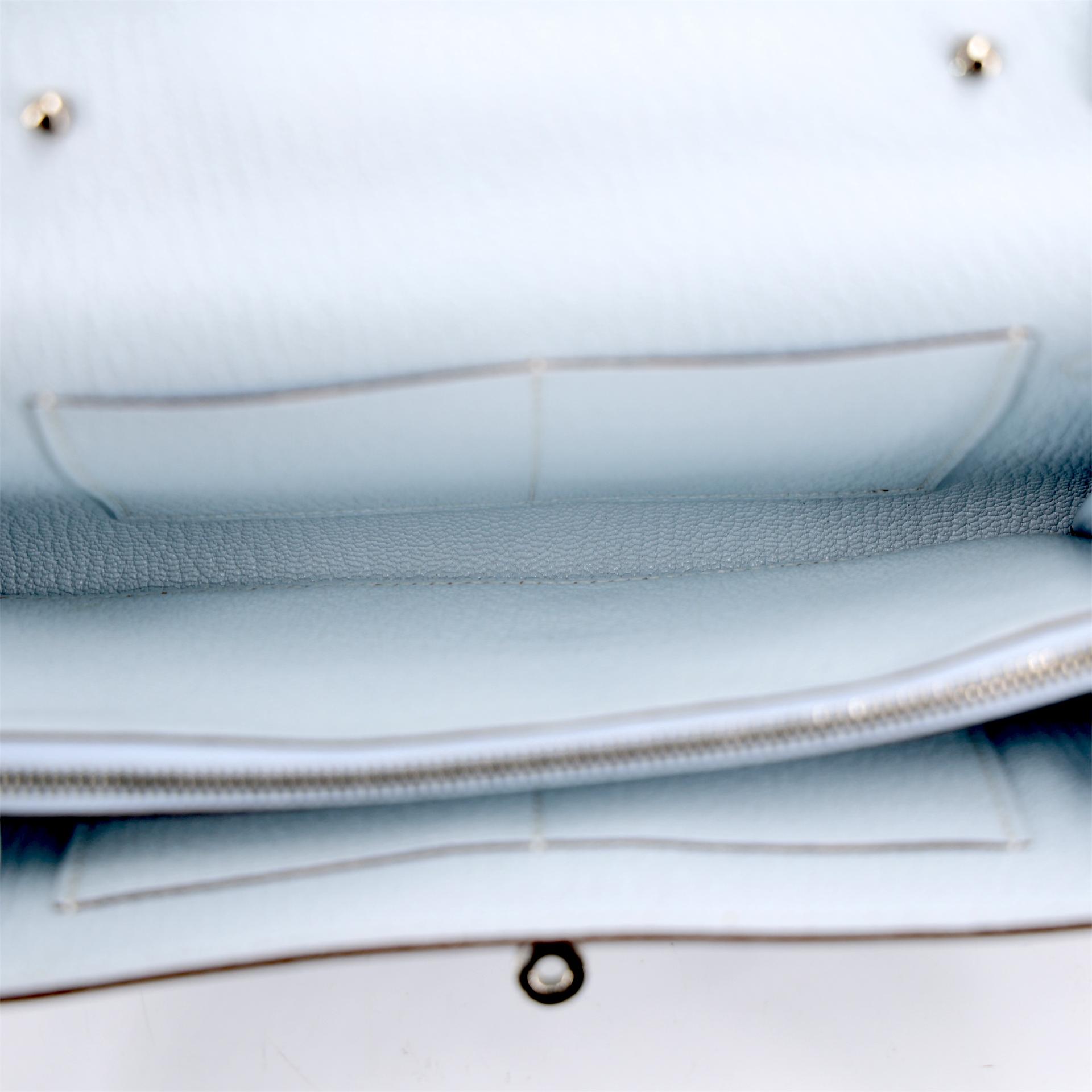 未使用保存品 HERMÈS 愛馬仕 Kelly To Go 錢包 T0 霧霾藍 Bleu Brume Chevre山羊皮 銀扣 U刻 2022年 - 11