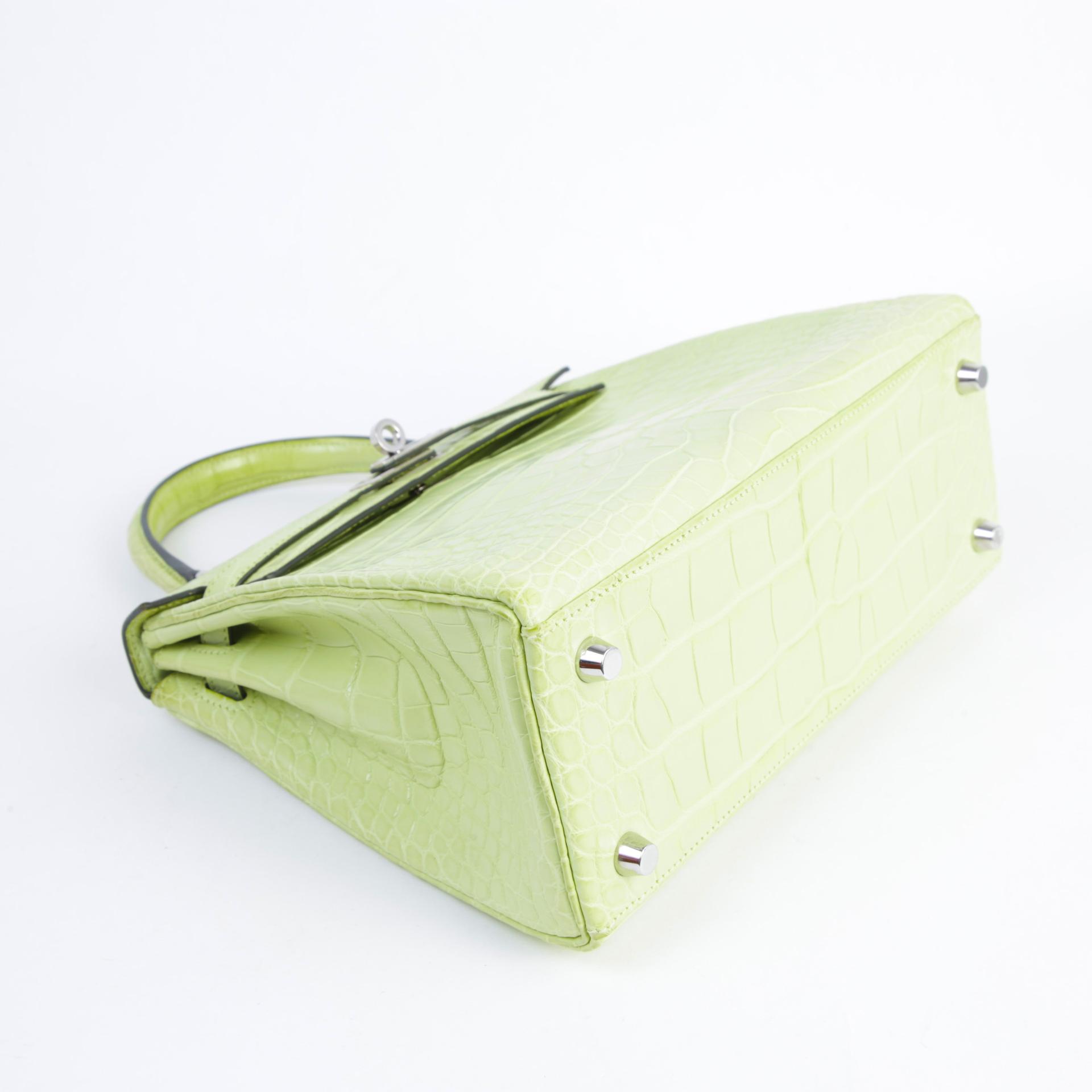 Very Good ( Rank A) HERMÈS Kelly 25 Jaune Bourgeon (R9) Matte Alligator Palladium hardware Z (2021) - 4