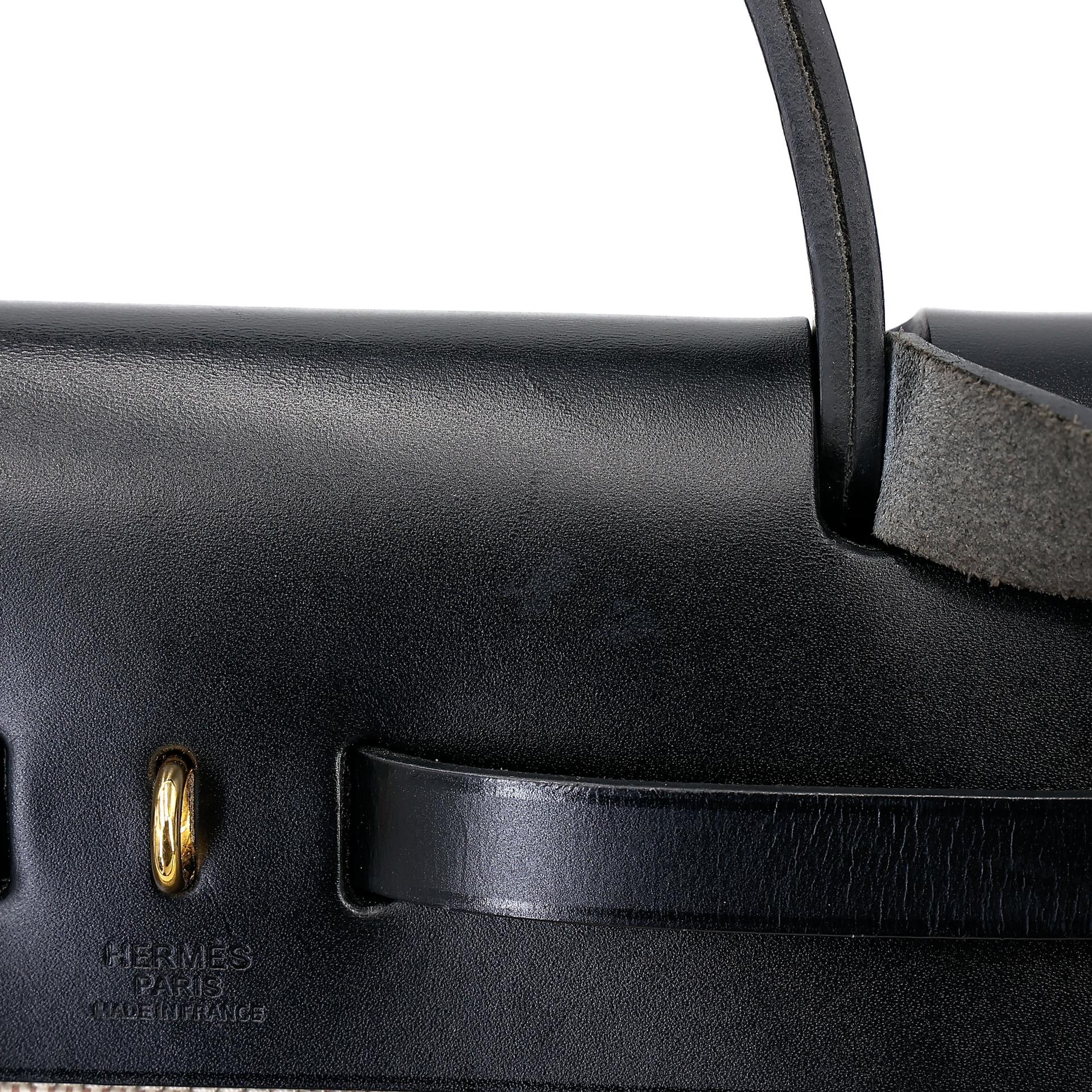 Very Good ( Rank A) HERMÈS Herbag Zip 31 PM Vert Bronze (60) Noir (89) Canvas Vache Hunter Gold hardware Z (2021) - 18