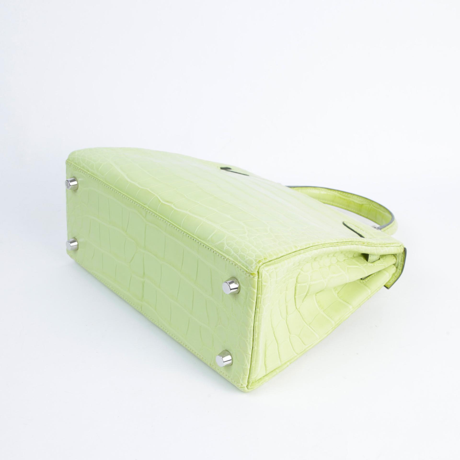 Very Good ( Rank A) HERMÈS Kelly 25 Jaune Bourgeon (R9) Matte Alligator Palladium hardware Z (2021) - 7