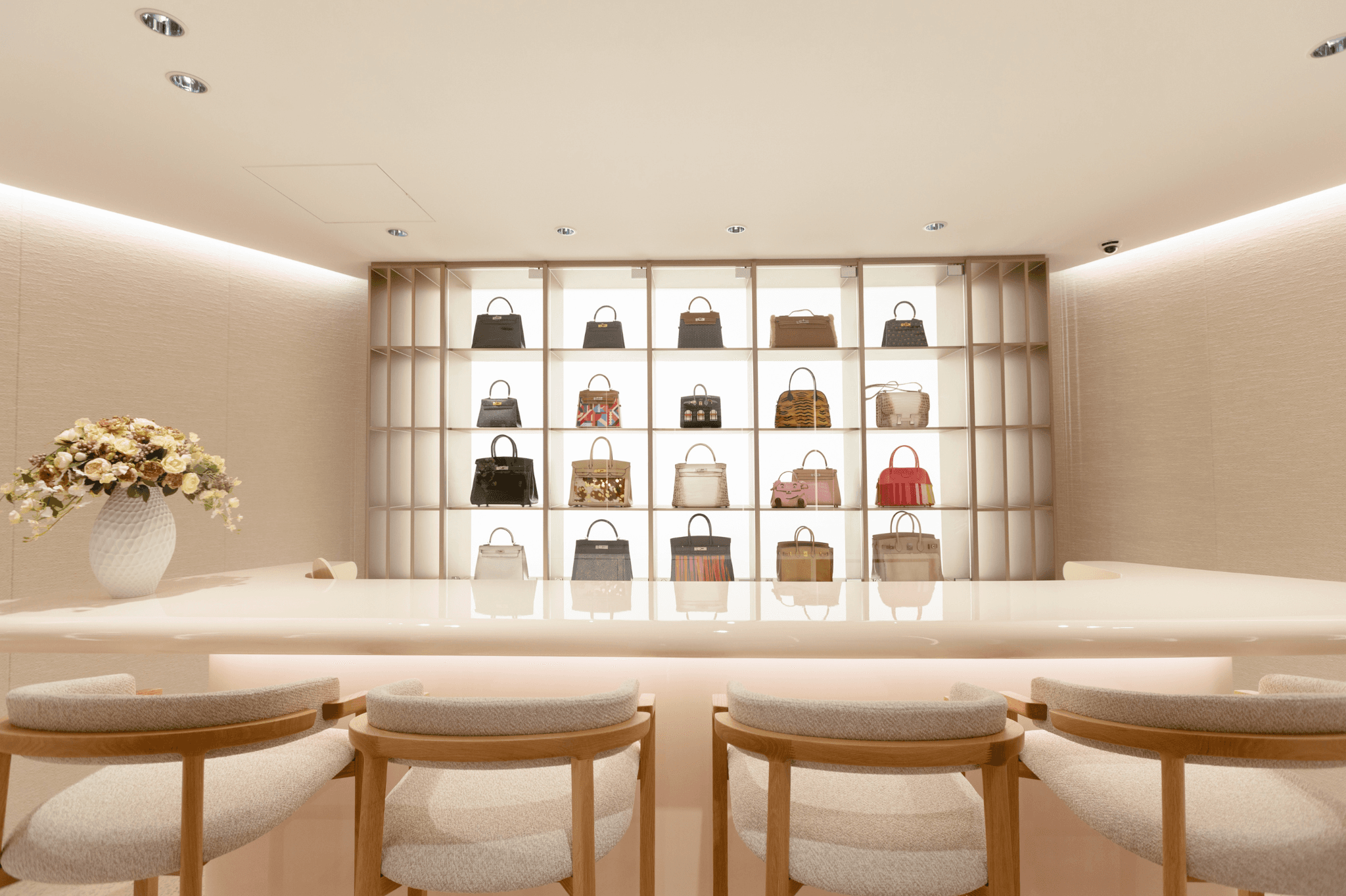 Why Is Hermès So Hard to Buy? Unspoken Rules & Harsh Realities Explained [2025 Edition]