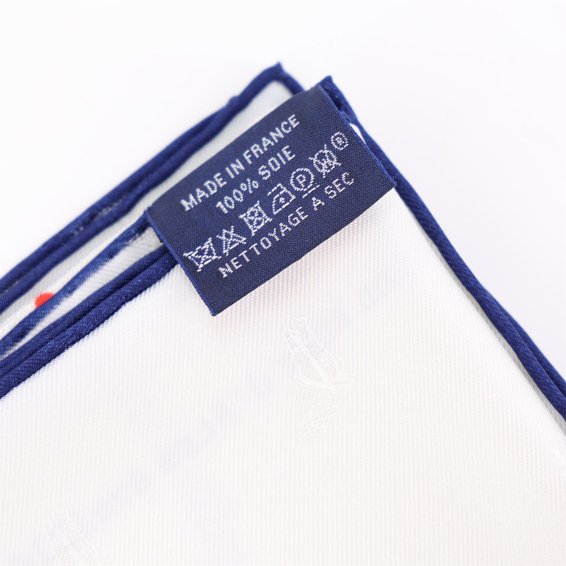 Brand New ( Rank N ) HERMÈS Carre 70 scarf In Pursuit of Dreams White Silk - 3