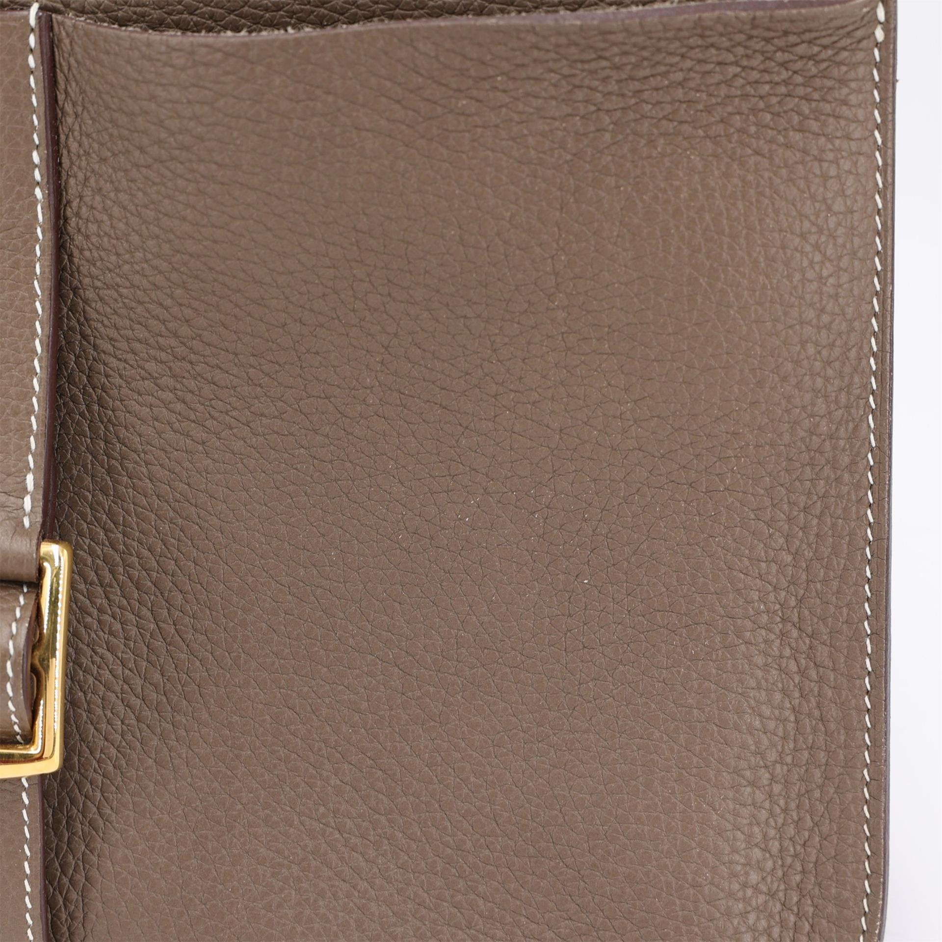 Very Good ( Rank A) HERMÈS Halzan 31 Etoupe (18) Clemence Gold hardware Z (2021) - 11