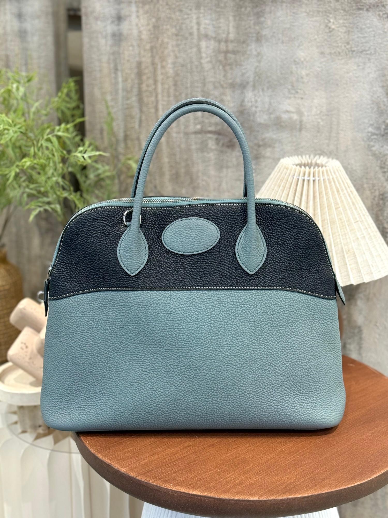 Very Good ( Rank A) HERMÈS Special Order Bolide 35 HSS Ciel (7G) Bleu Indigo (76) Clemence Palladium hardware Square N (2010) - 4