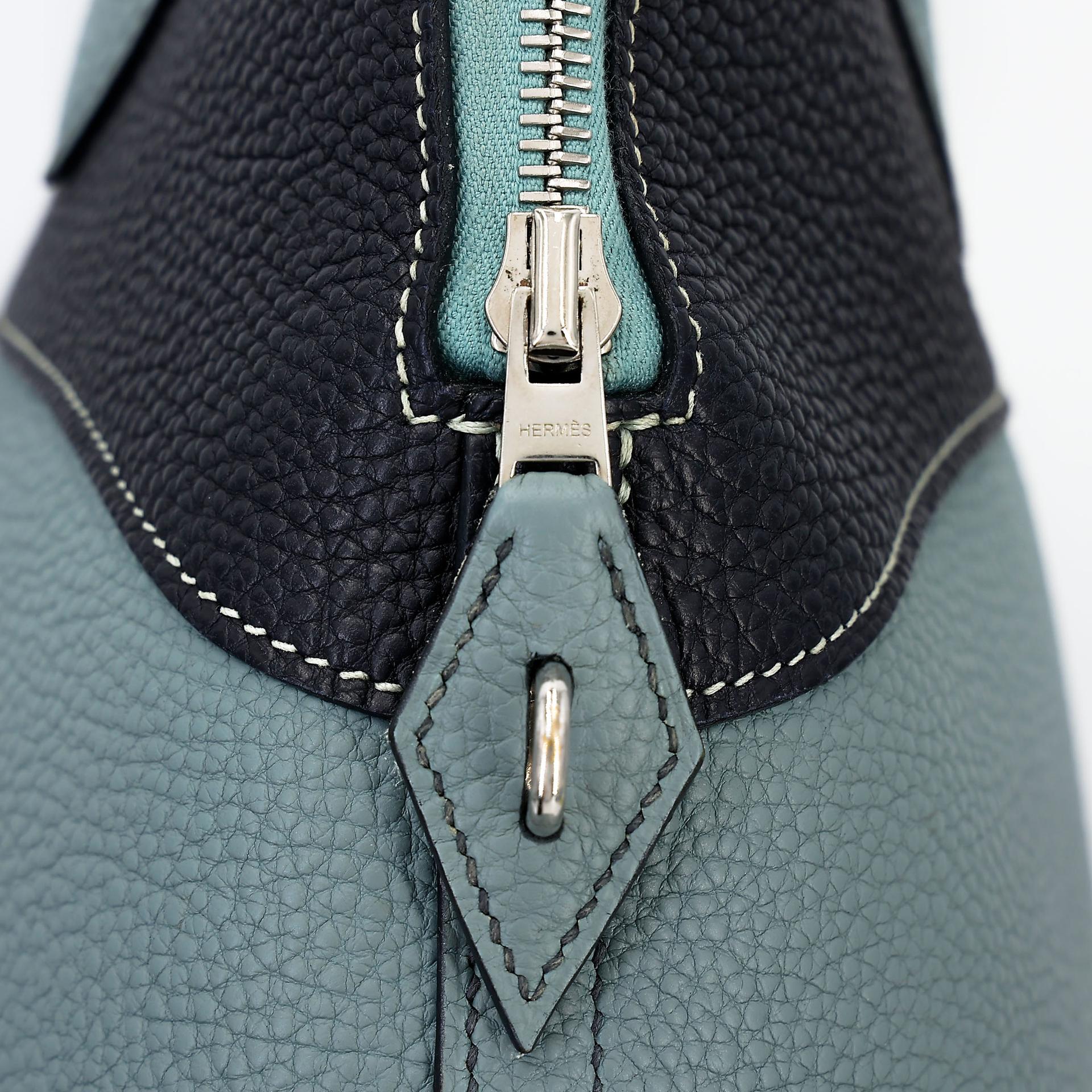 Very Good ( Rank A) HERMÈS Special Order Bolide 35 HSS Ciel (7G) Bleu Indigo (76) Clemence Palladium hardware Square N (2010) - 14