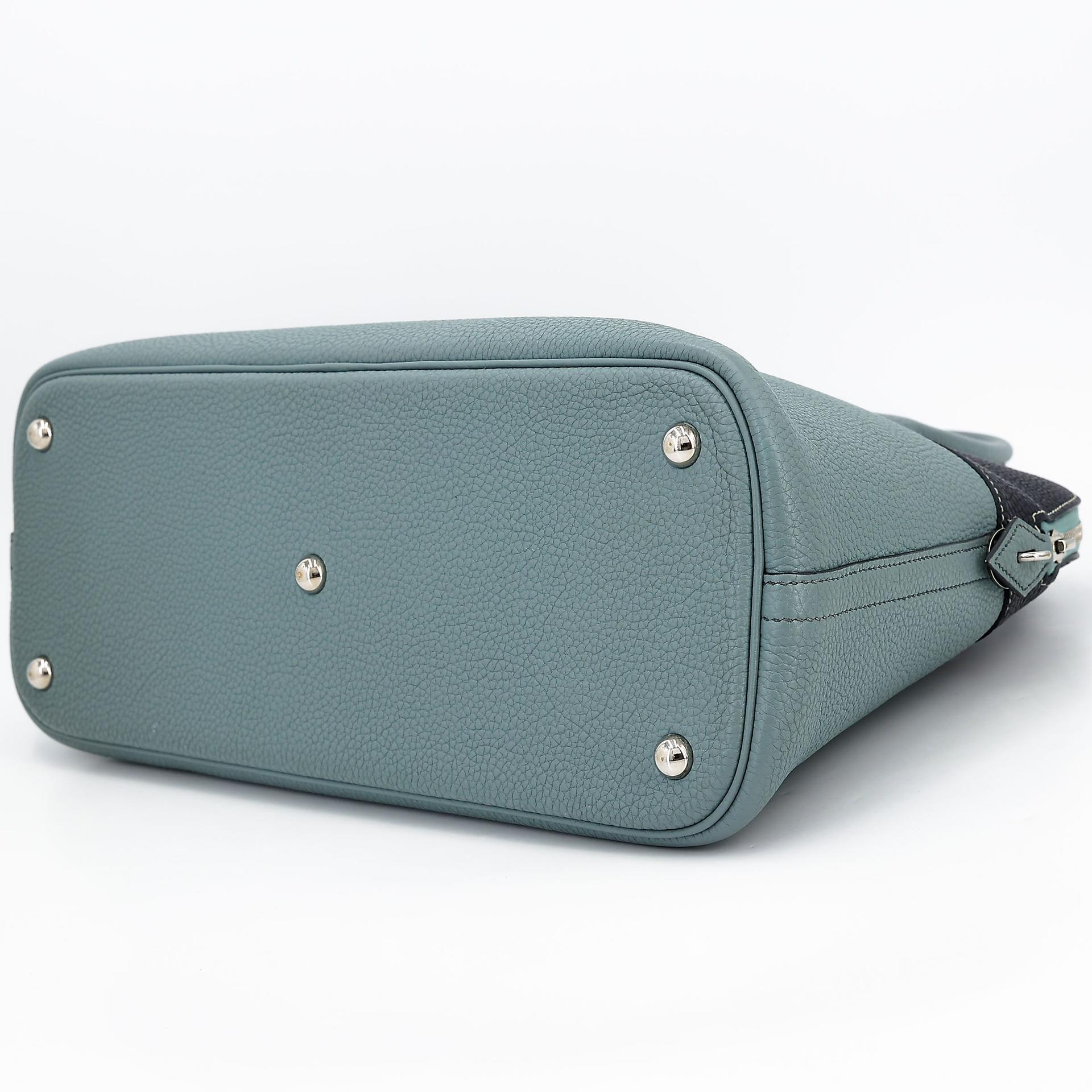 Very Good ( Rank A) HERMÈS Special Order Bolide 35 HSS Ciel (7G) Bleu Indigo (76) Clemence Palladium hardware Square N (2010) - 8