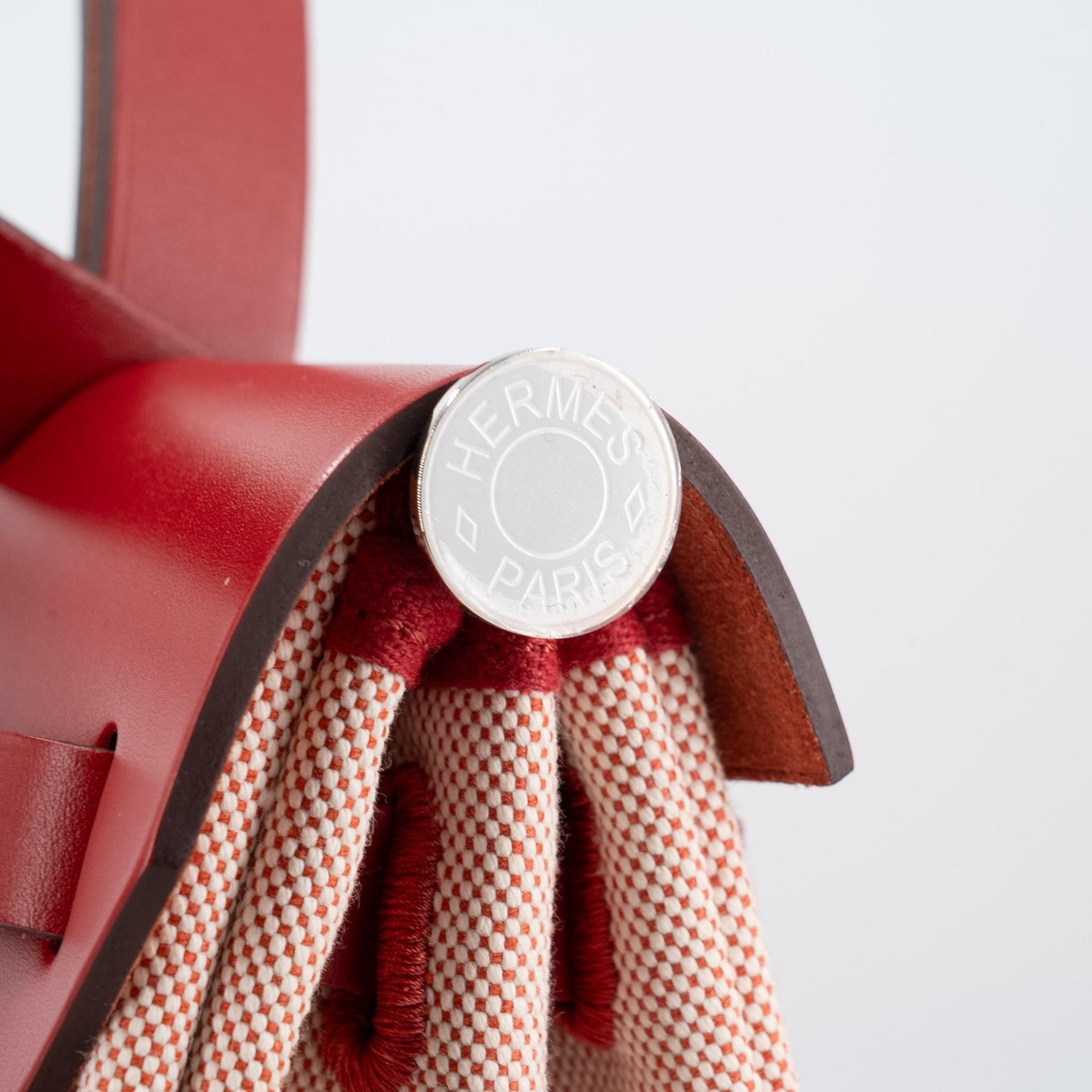 Excellent ( Rank SA ) HERMÈS Limited Edition Herbag Zip 31 PM Pegase Pop Rouge Piment (5X) Vache Hunter Canvas Palladium hardware Z (2021) - 13
