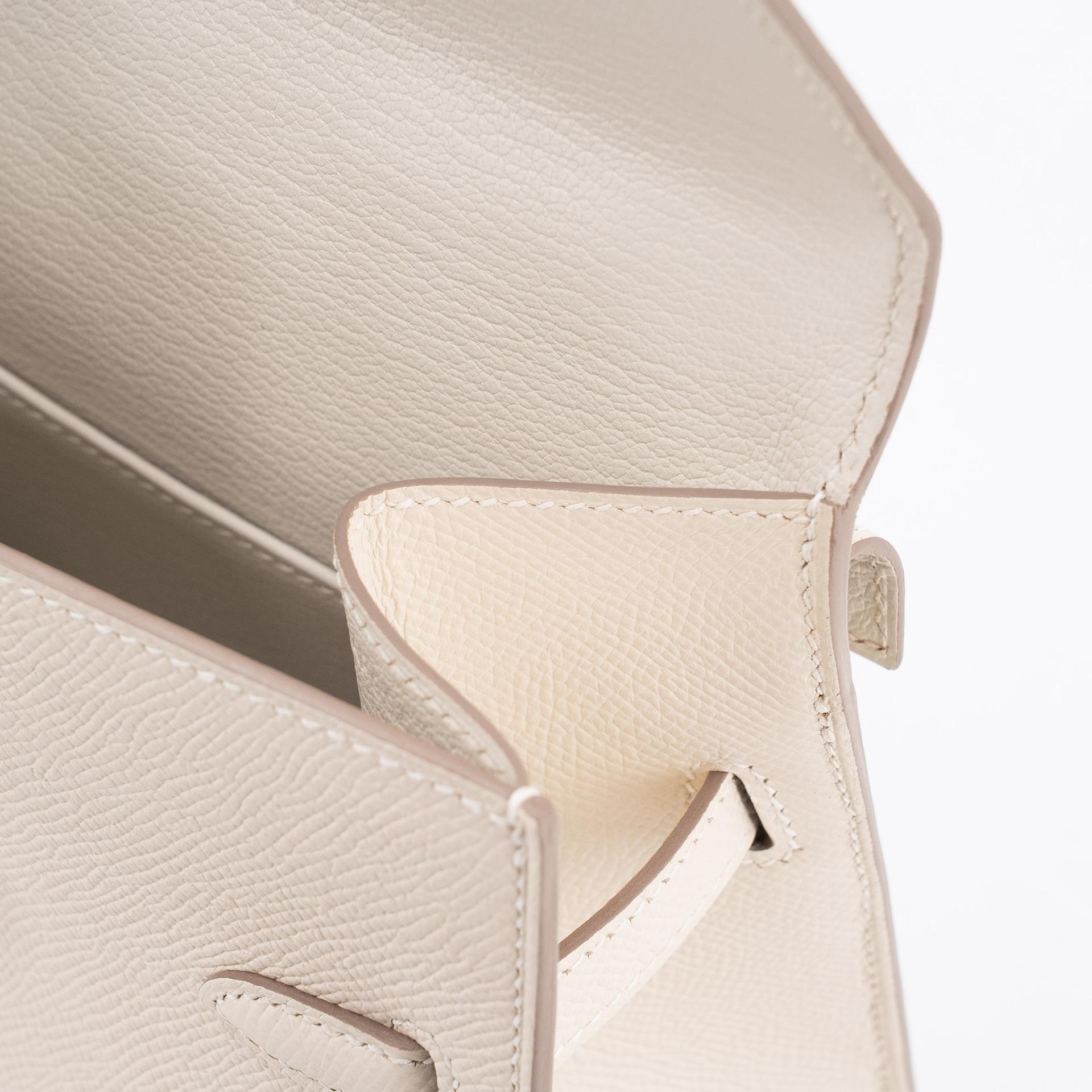 Unused ( Rank NS ) HERMÈS Limited Edition Kelly 20 en Desordre Craie (10) Epsom Gold hardware U (2022) - 11
