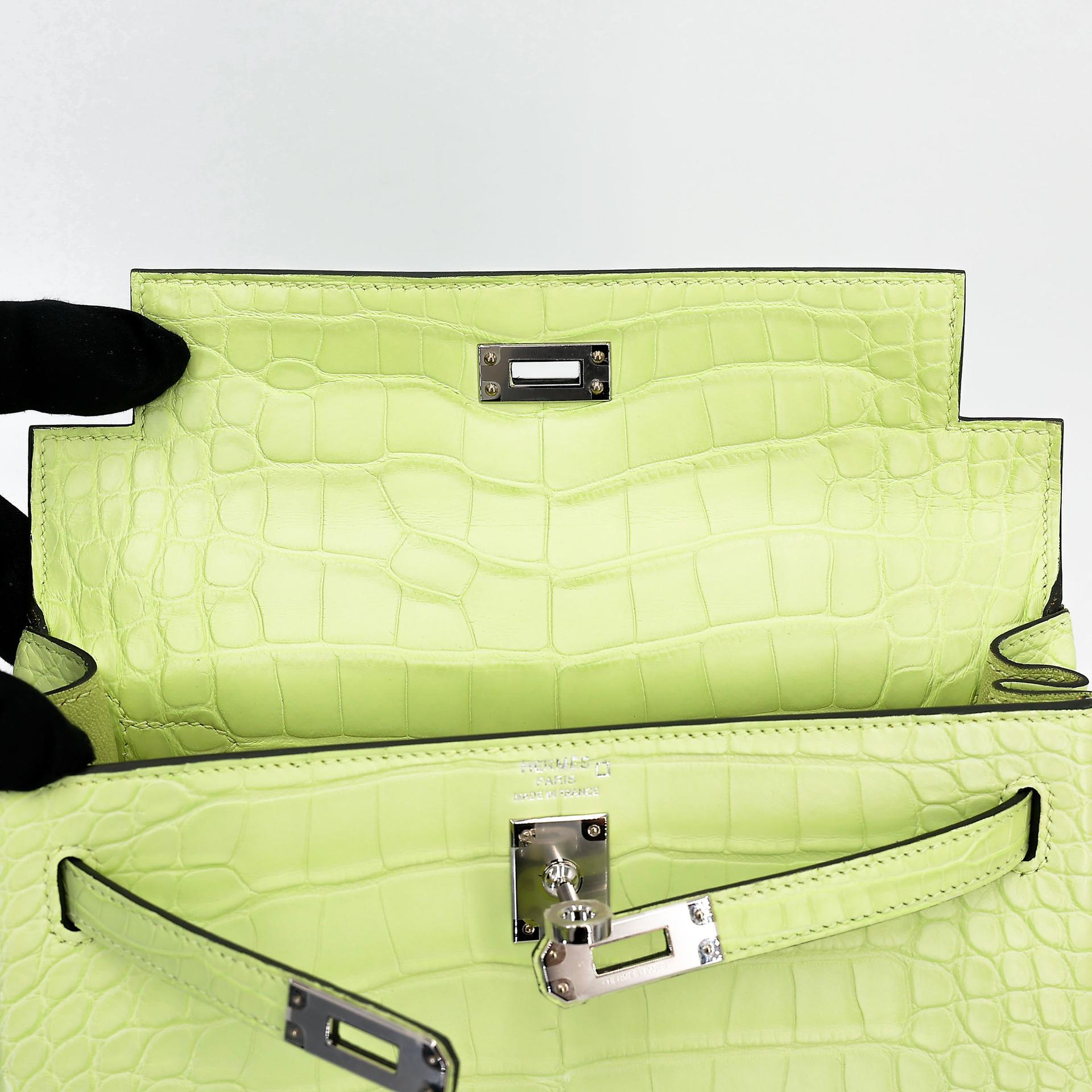 Unused ( Rank NS ) HERMÈS Kelly 25 Jaune Bourgeon (R9) Matte Alligator Palladium hardware B (2023) - 14