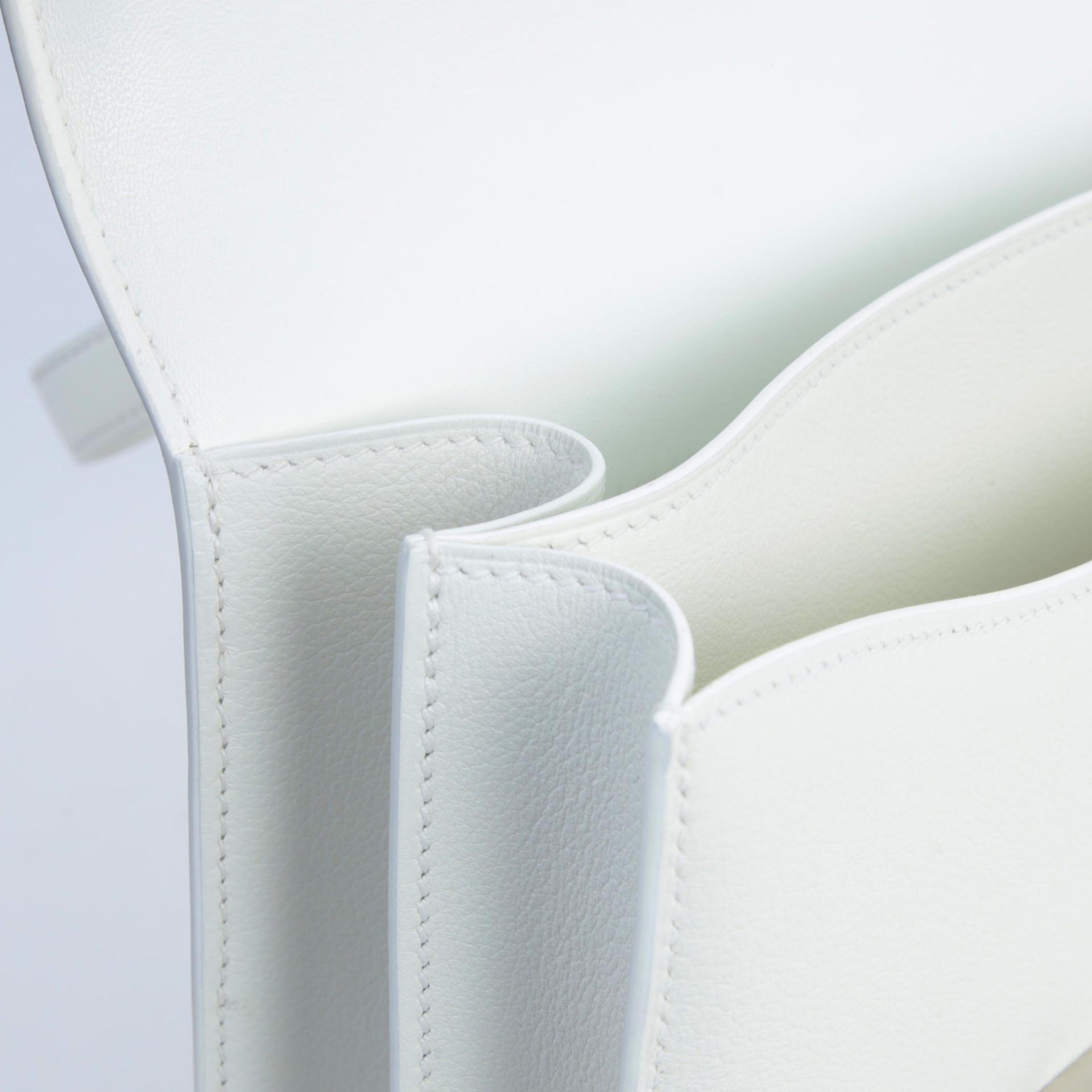 A美品  HERMÈS 爱马仕  Constance 康康 24 01 纯白色 White Evercolor皮 漆面金属扣 C刻 2018年 - 14