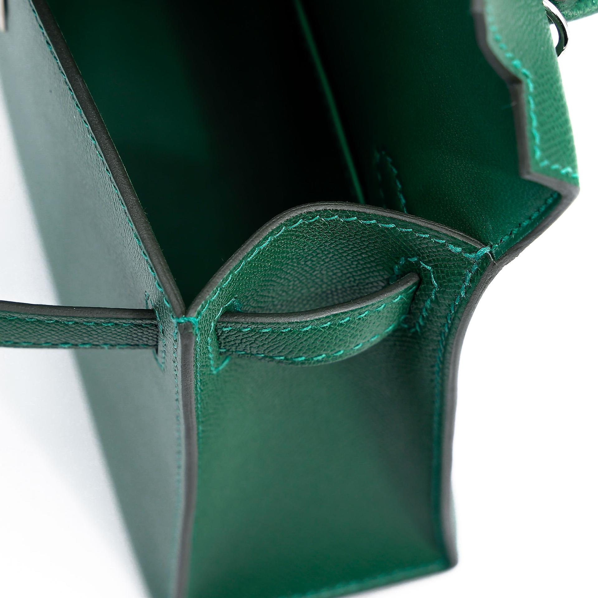 全新 HERMÈS 爱马仕 Mini Kelly 二代 65 Vert Moyen 宝石绿 Madame皮 银扣 W刻 2024年 - 16