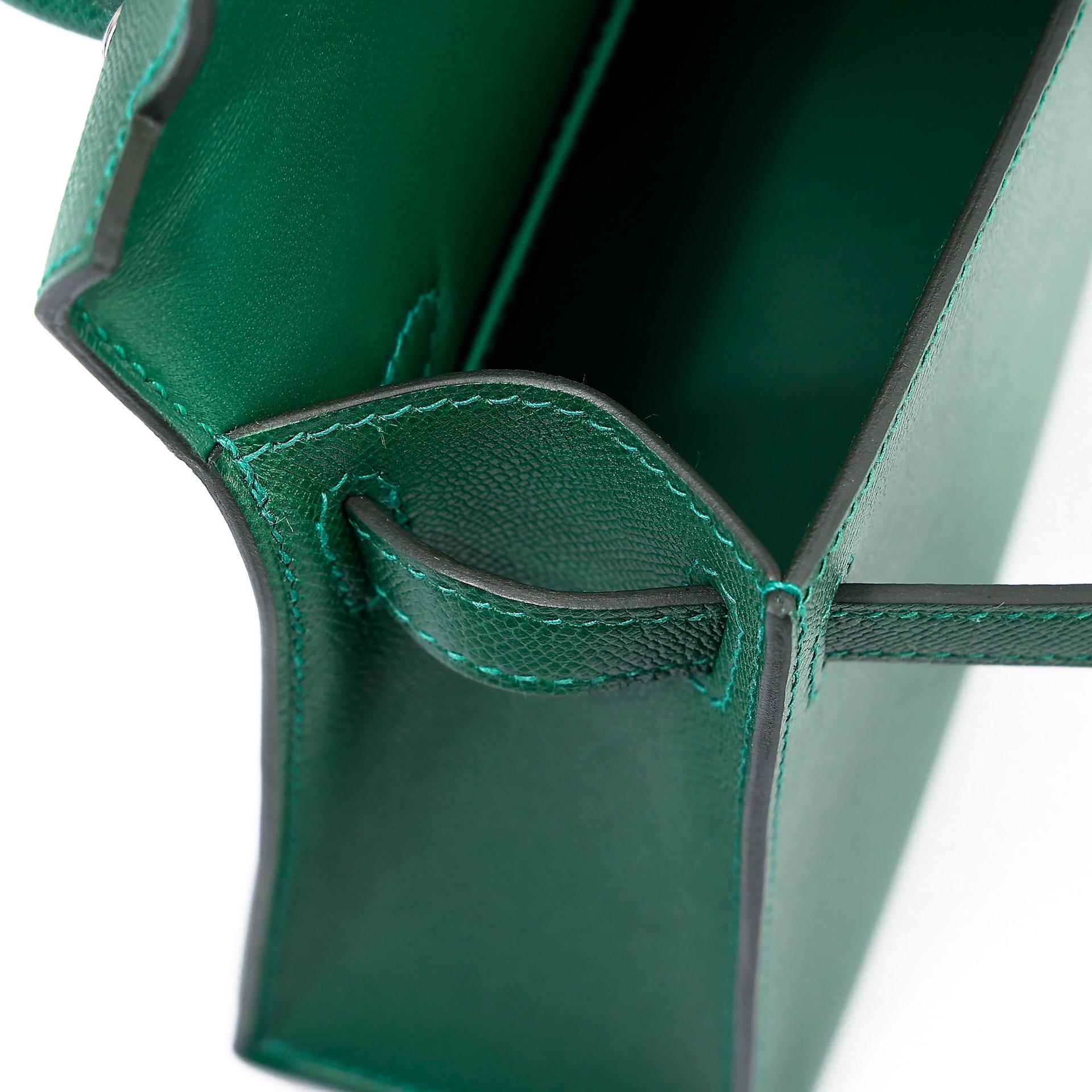 全新 HERMÈS 爱马仕 Mini Kelly 二代 65 Vert Moyen 宝石绿 Madame皮 银扣 W刻 2024年 - 17