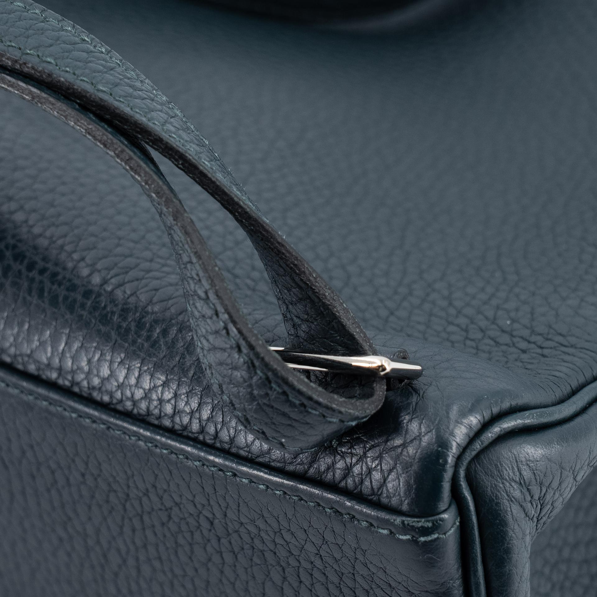 Very Good ( Rank A) HERMÈS Kelly Ado PM Vert Cypress (6O) Togo Palladium hardware C (2018) - 25