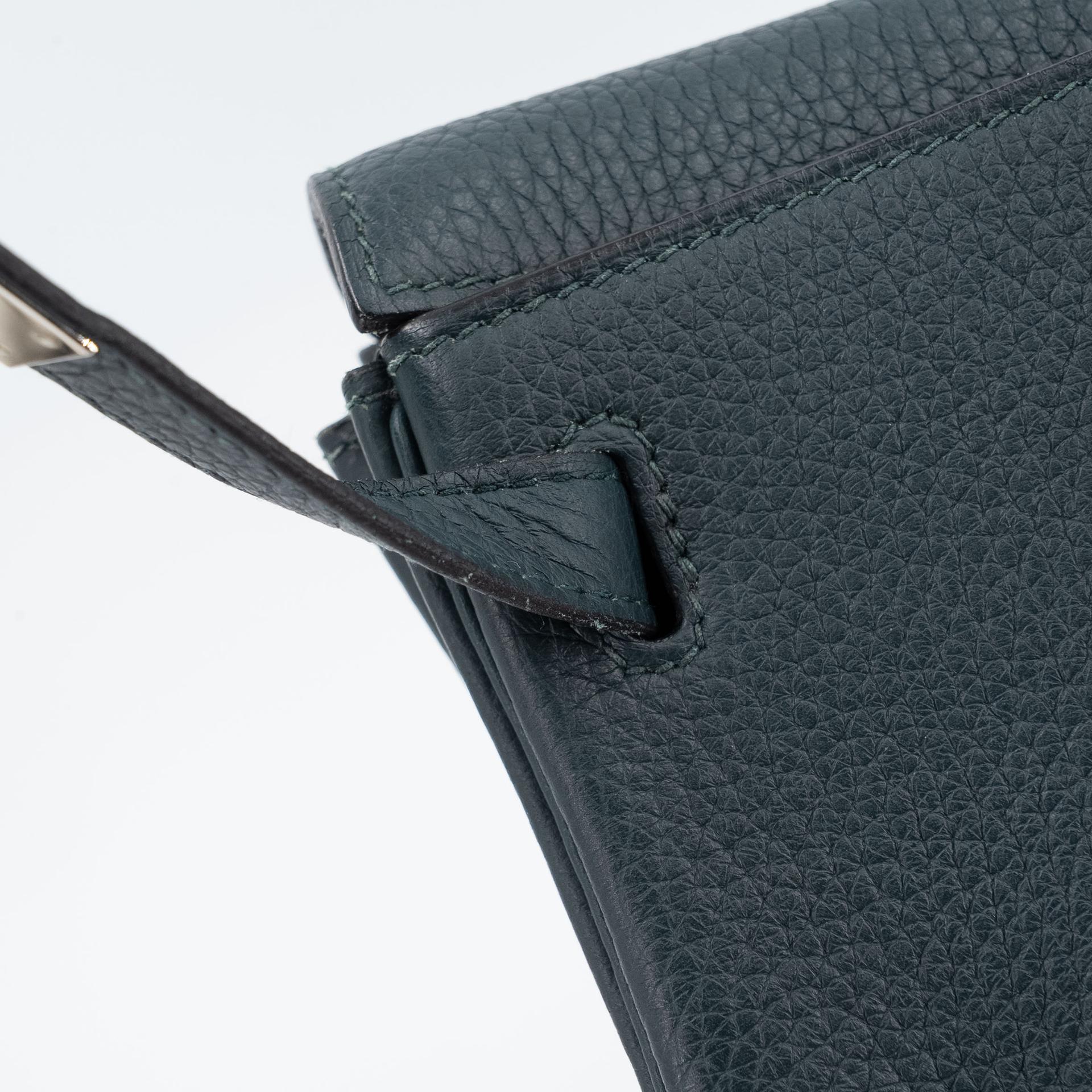 Very Good ( Rank A) HERMÈS Kelly Ado PM Vert Cypress (6O) Togo Palladium hardware C (2018) - 22