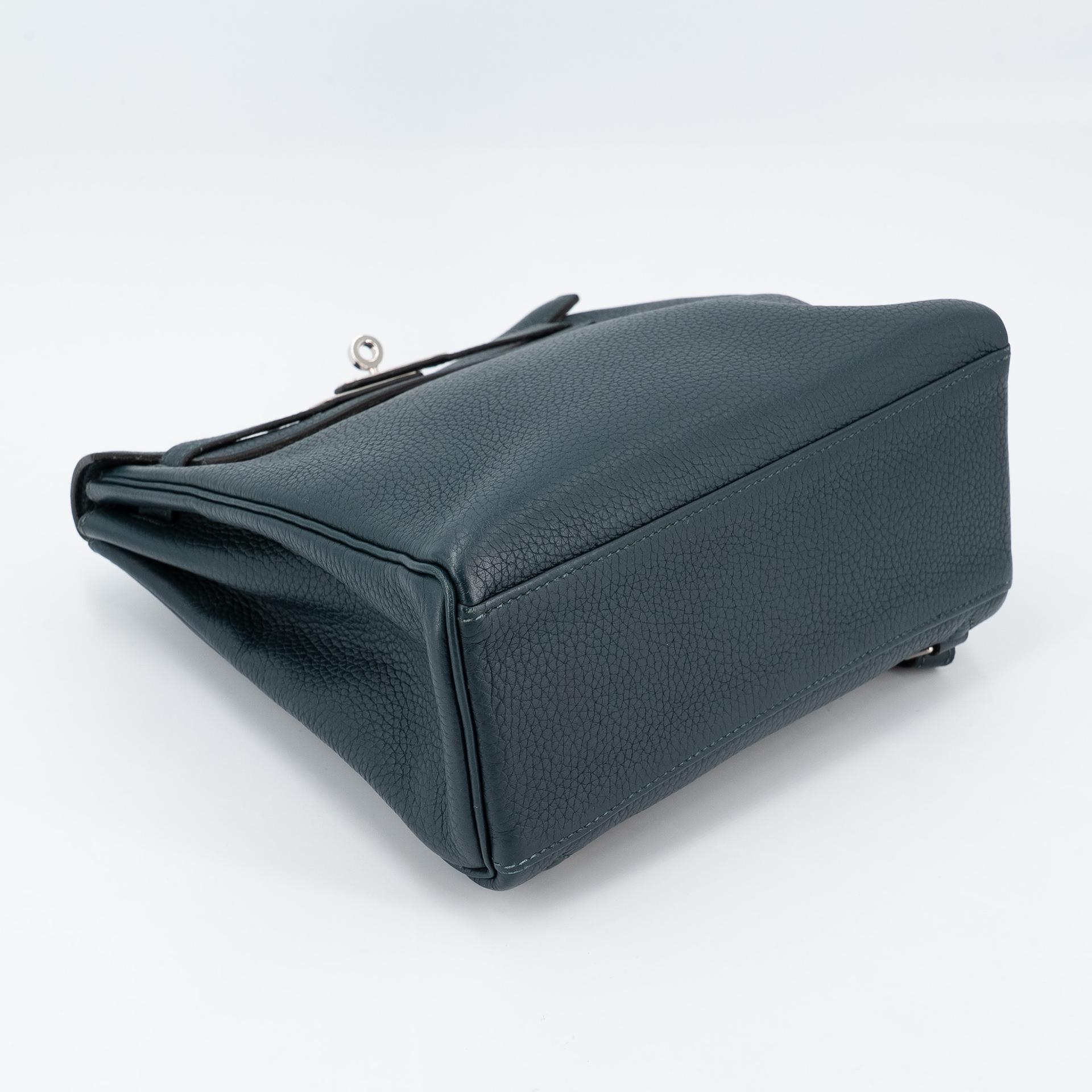Very Good ( Rank A) HERMÈS Kelly Ado PM Vert Cypress (6O) Togo Palladium hardware C (2018) - 5
