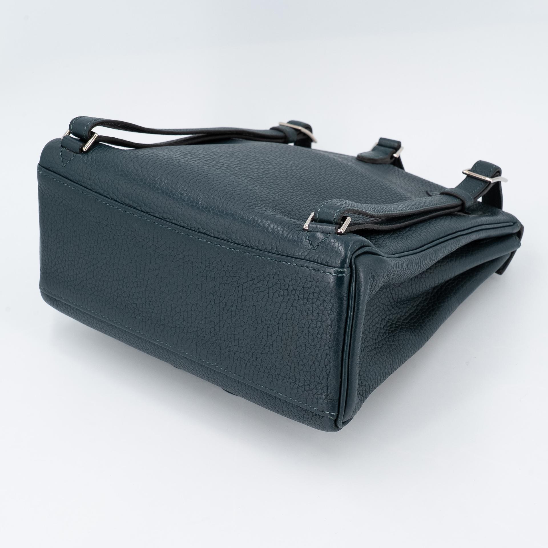 Very Good ( Rank A) HERMÈS Kelly Ado PM Vert Cypress (6O) Togo Palladium hardware C (2018) - 8