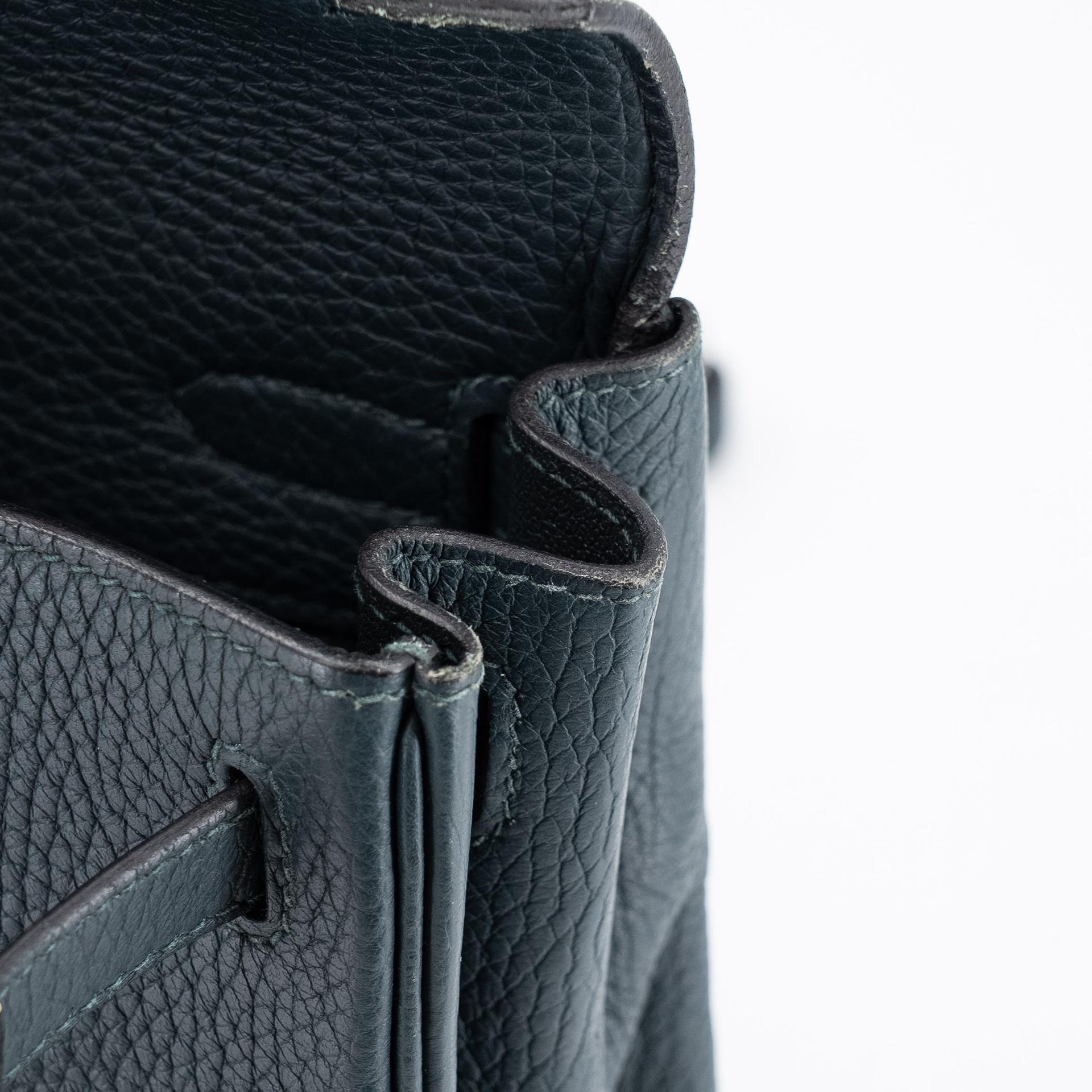 Very Good ( Rank A) HERMÈS Kelly Ado PM Vert Cypress (6O) Togo Palladium hardware C (2018) - 13