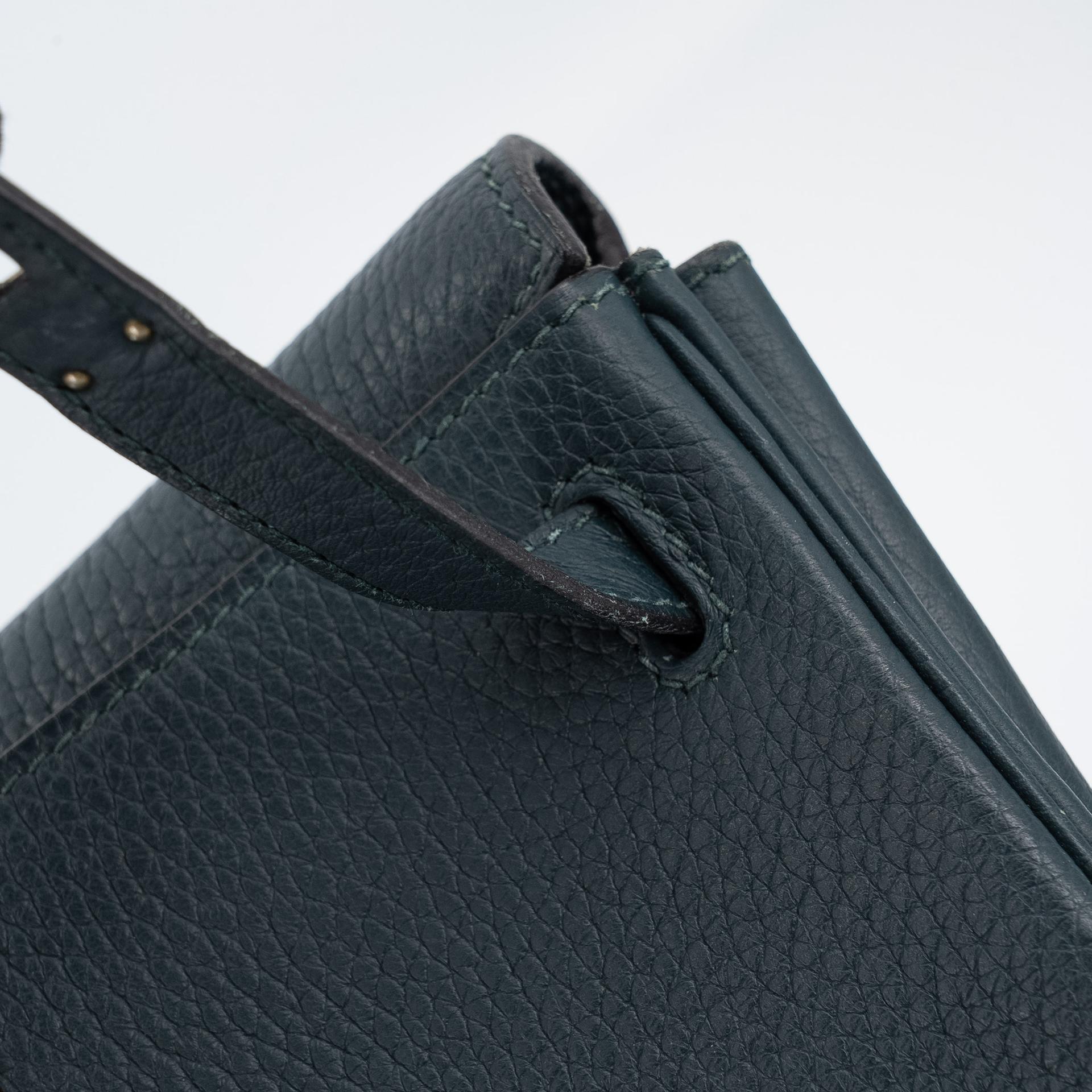 Very Good ( Rank A) HERMÈS Kelly Ado PM Vert Cypress (6O) Togo Palladium hardware C (2018) - 23