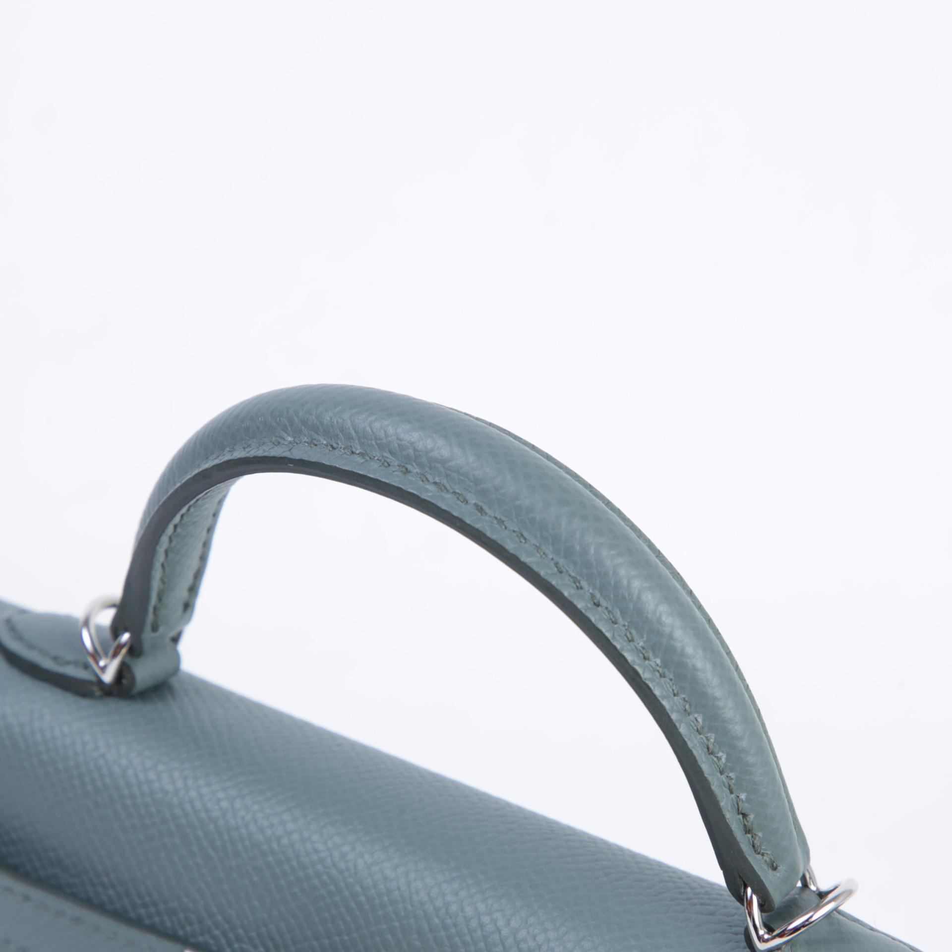 Very Good ( Rank A) HERMÈS Mini Kelly II Vert Amande (63) Epsom Electrum hardware K (2025) - 3