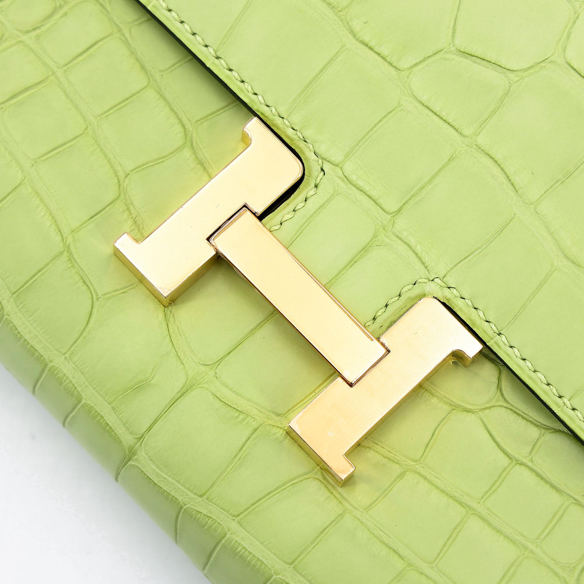 Unused ( Rank NS ) HERMÈS Constance To Go Jaune Bourgeon (R9) Matte Alligator Gold hardware D (2019) - 9