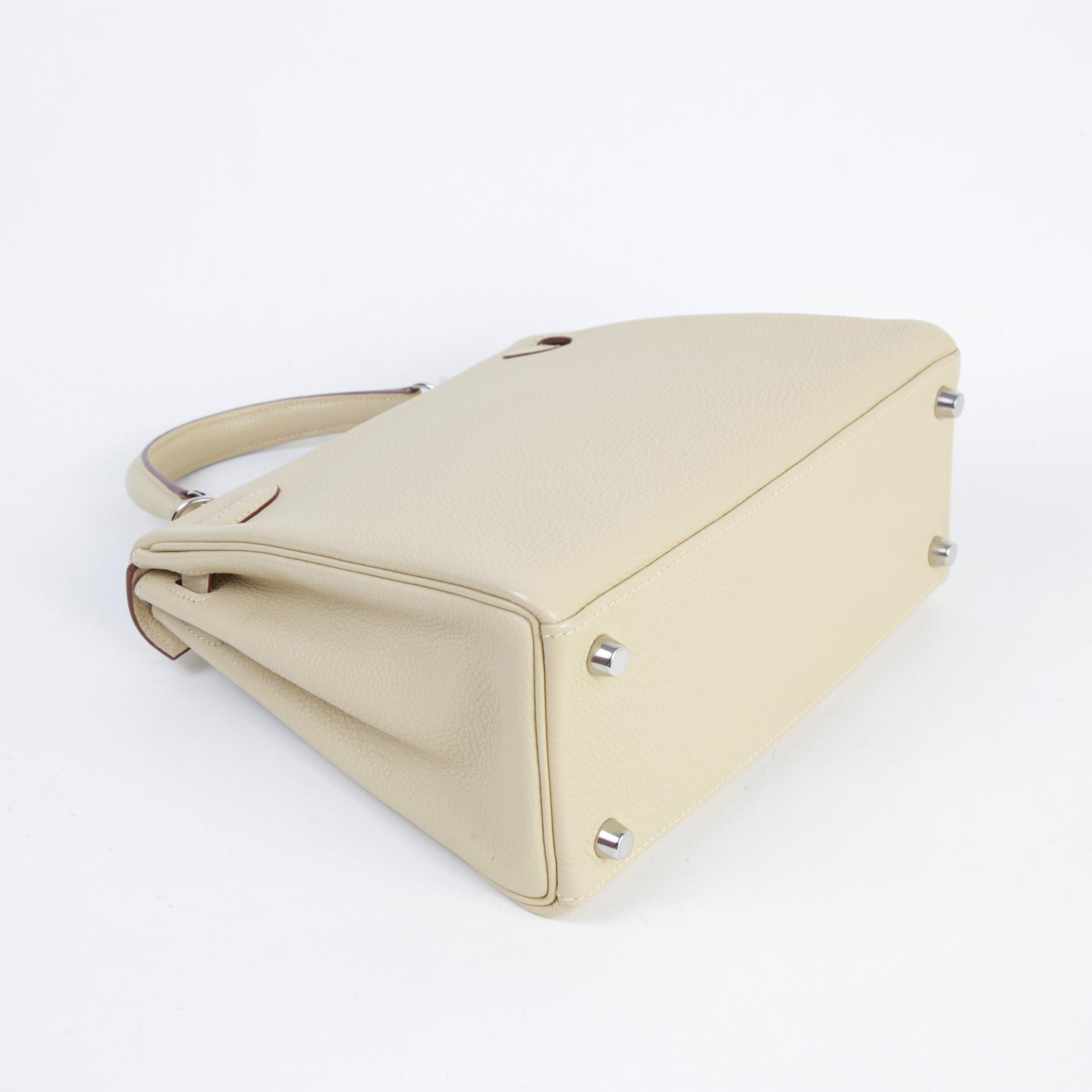Very Good ( Rank A) HERMÈS Kelly 25 Parchemin (3C) Togo Palladium hardware Square K (2007) - 6