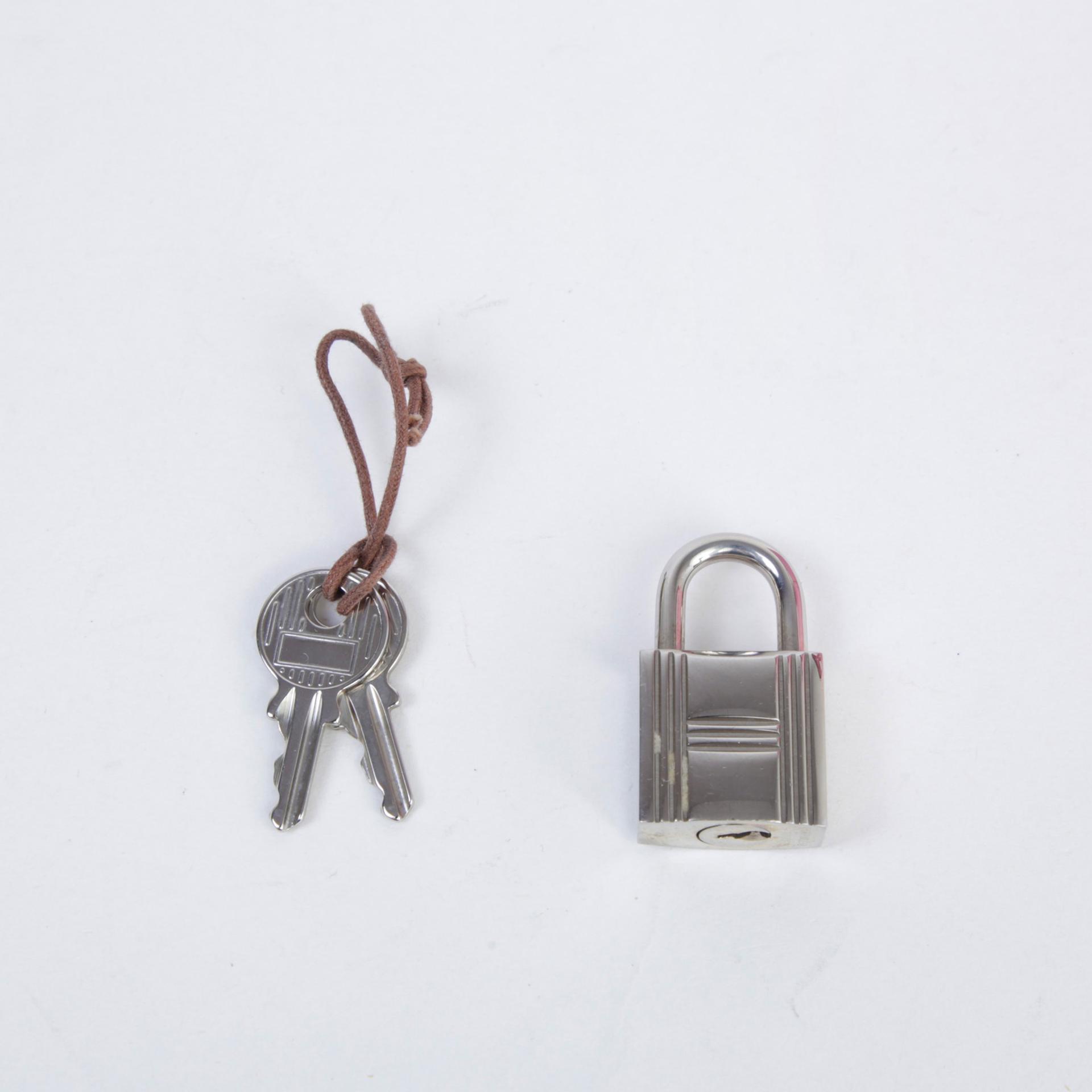 Good ( Rank AB) HERMÈS Picotin Lock Micro 14 Pink (5P) Evercolor Palladium hardware Square N (2010) - 13