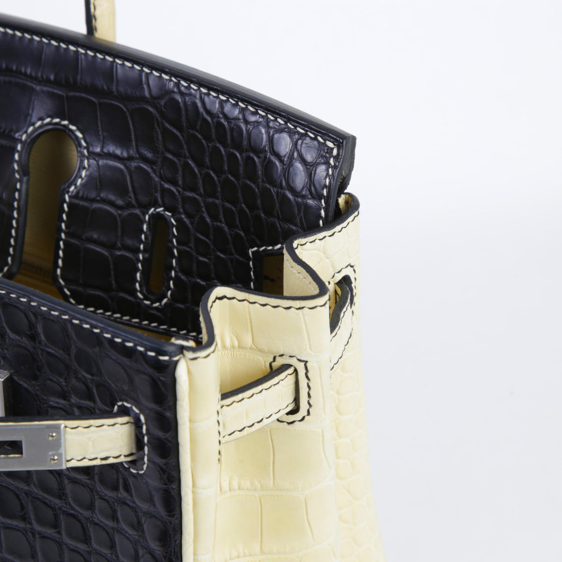未使用保存品 HERMÈS 愛馬仕 馬蹄印定制 Birkin 25 89 黑色 Noir (Black) Y1 香草色 Vanille □ 短吻鱷 霧面 拉絲銀扣 K刻 2025年 - 11