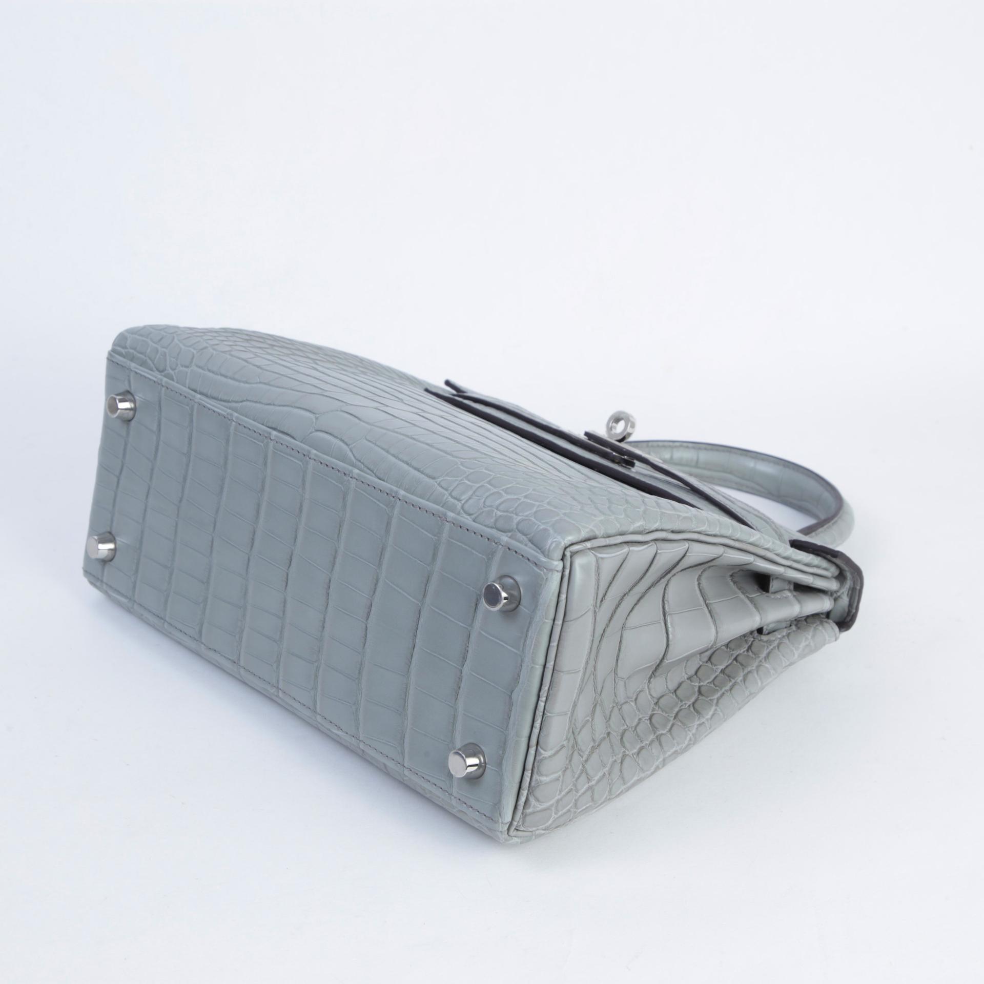 Brand New ( Rank N ) HERMÈS Kelly 25 Gris Ciment (0V) Matte Alligator Palladium hardware K (2025) - 5