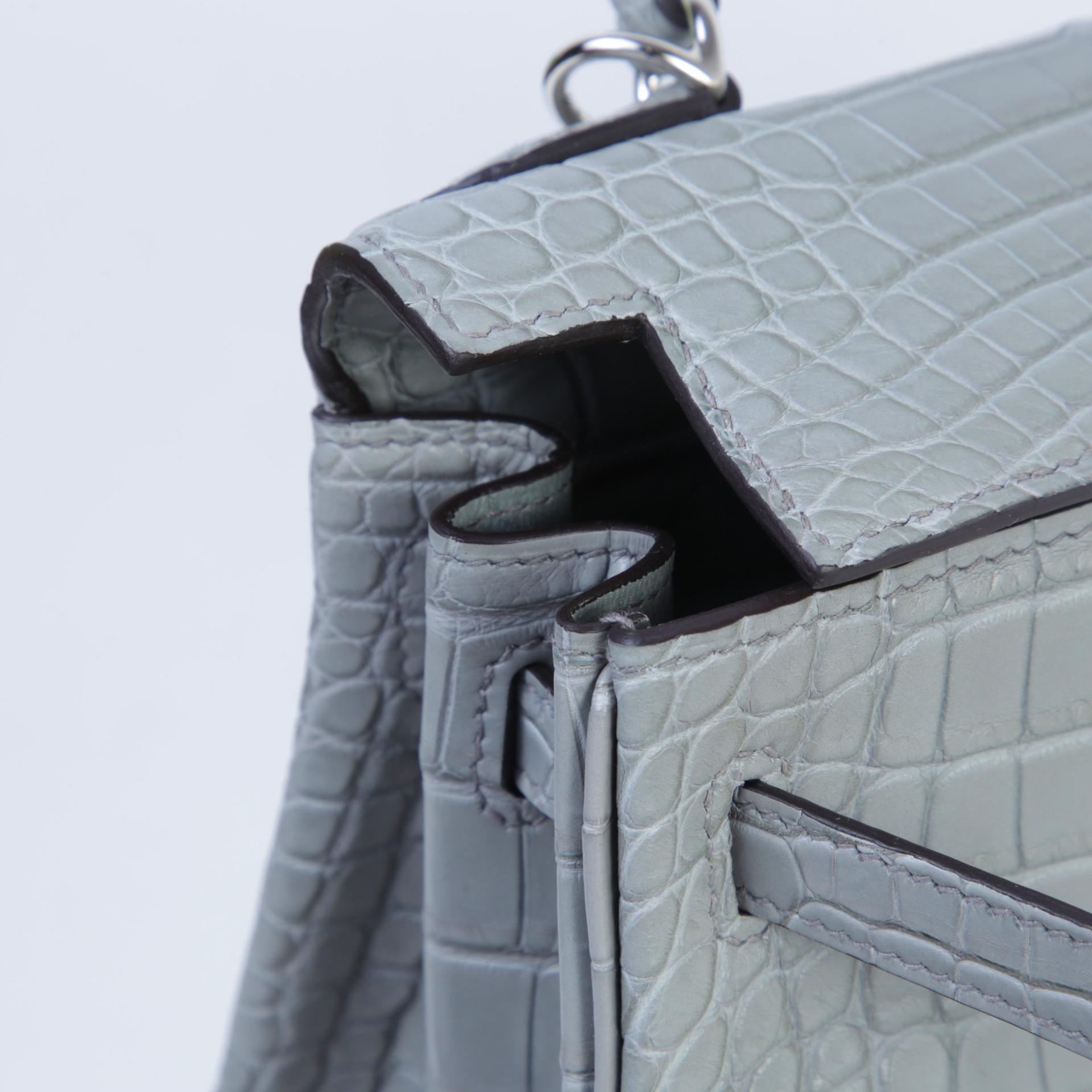 Brand New ( Rank N ) HERMÈS Kelly 25 Gris Ciment (0V) Matte Alligator Palladium hardware K (2025) - 11