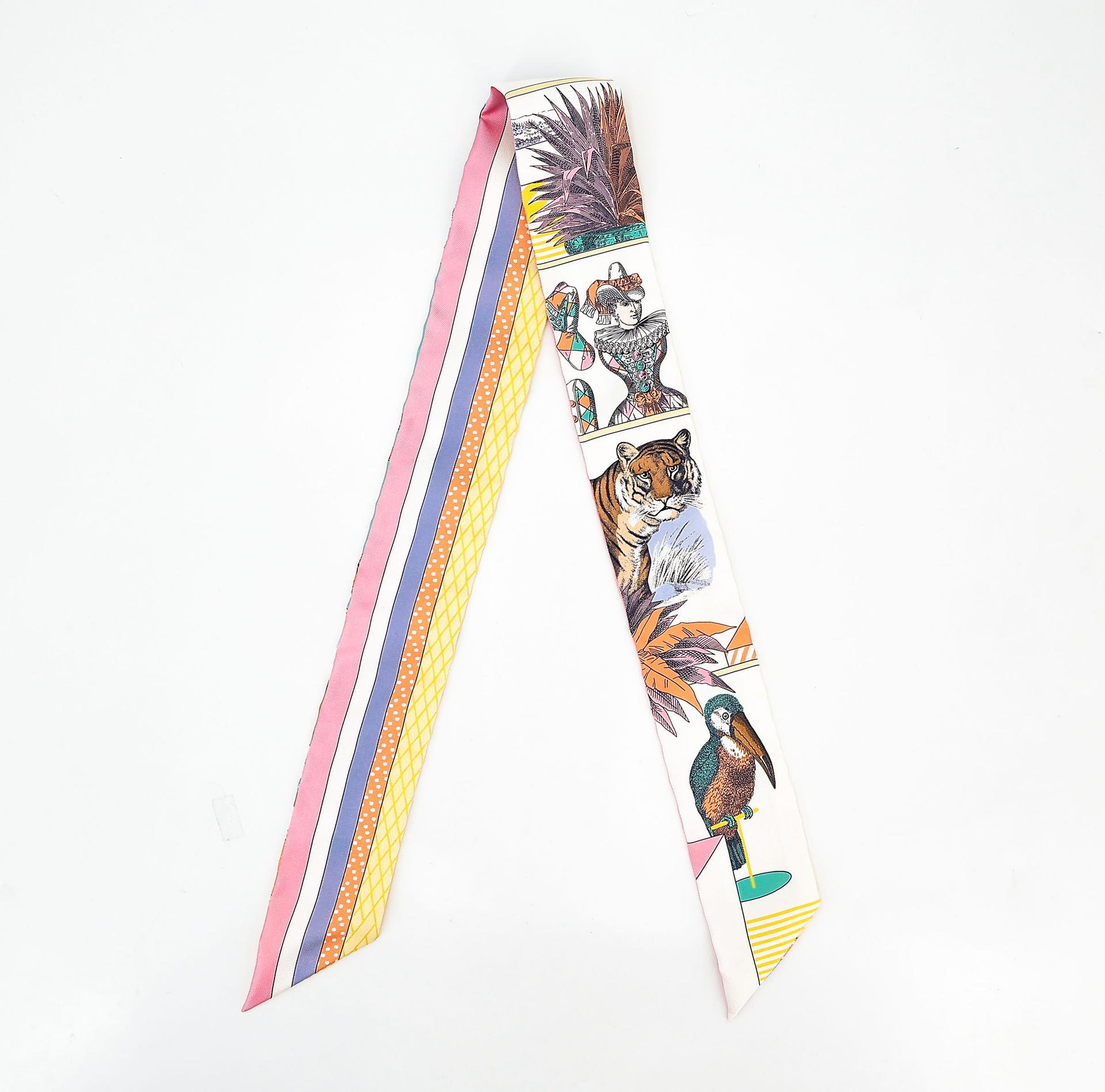 Unused ( Rank NS ) HERMÈS Twilly Grand Theatre Nouveau Multi-color Silk - 2