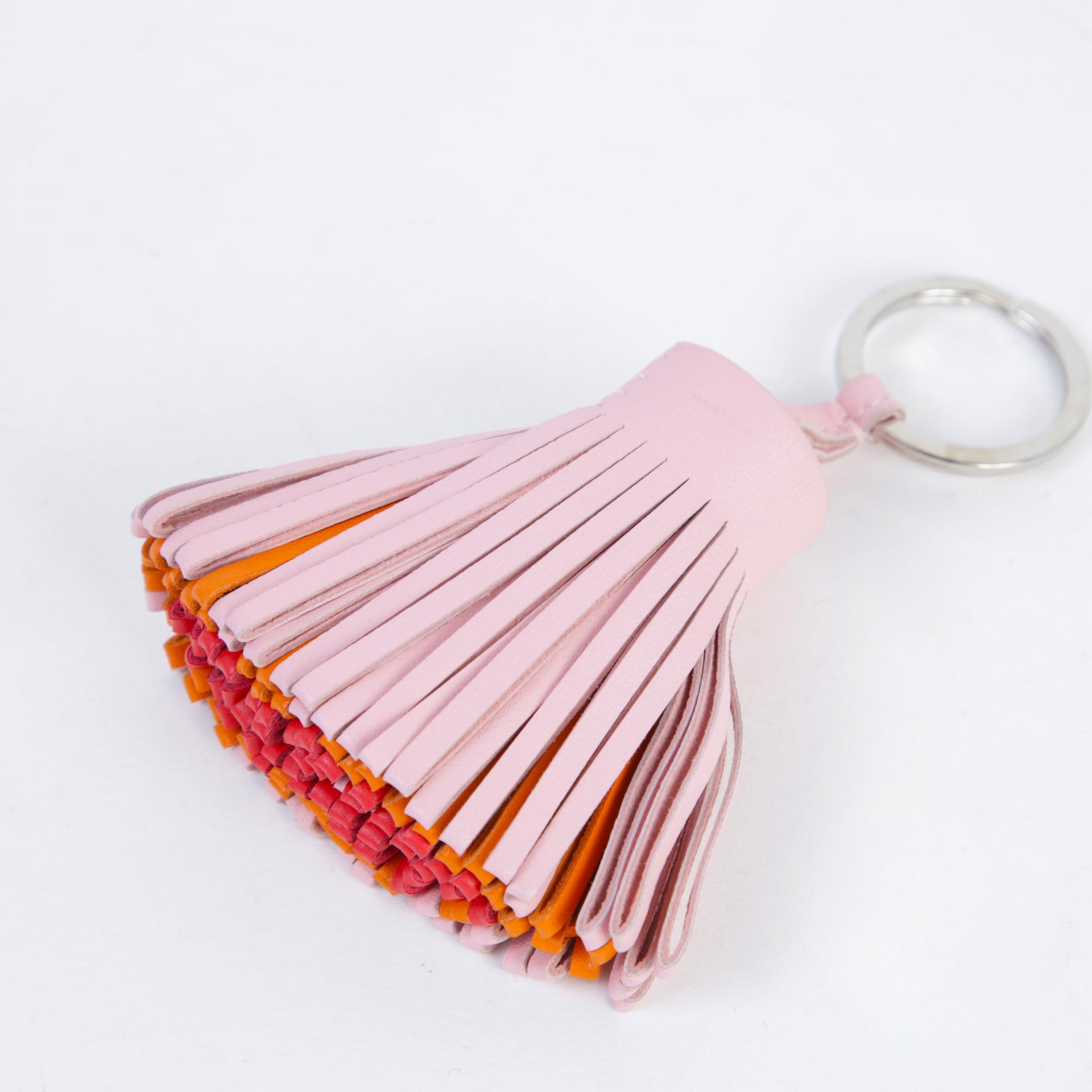Excellent ( Rank SA ) HERMÈS Carmen key ring Rose Sakura (3Q) Agneau Palladium hardware - 3
