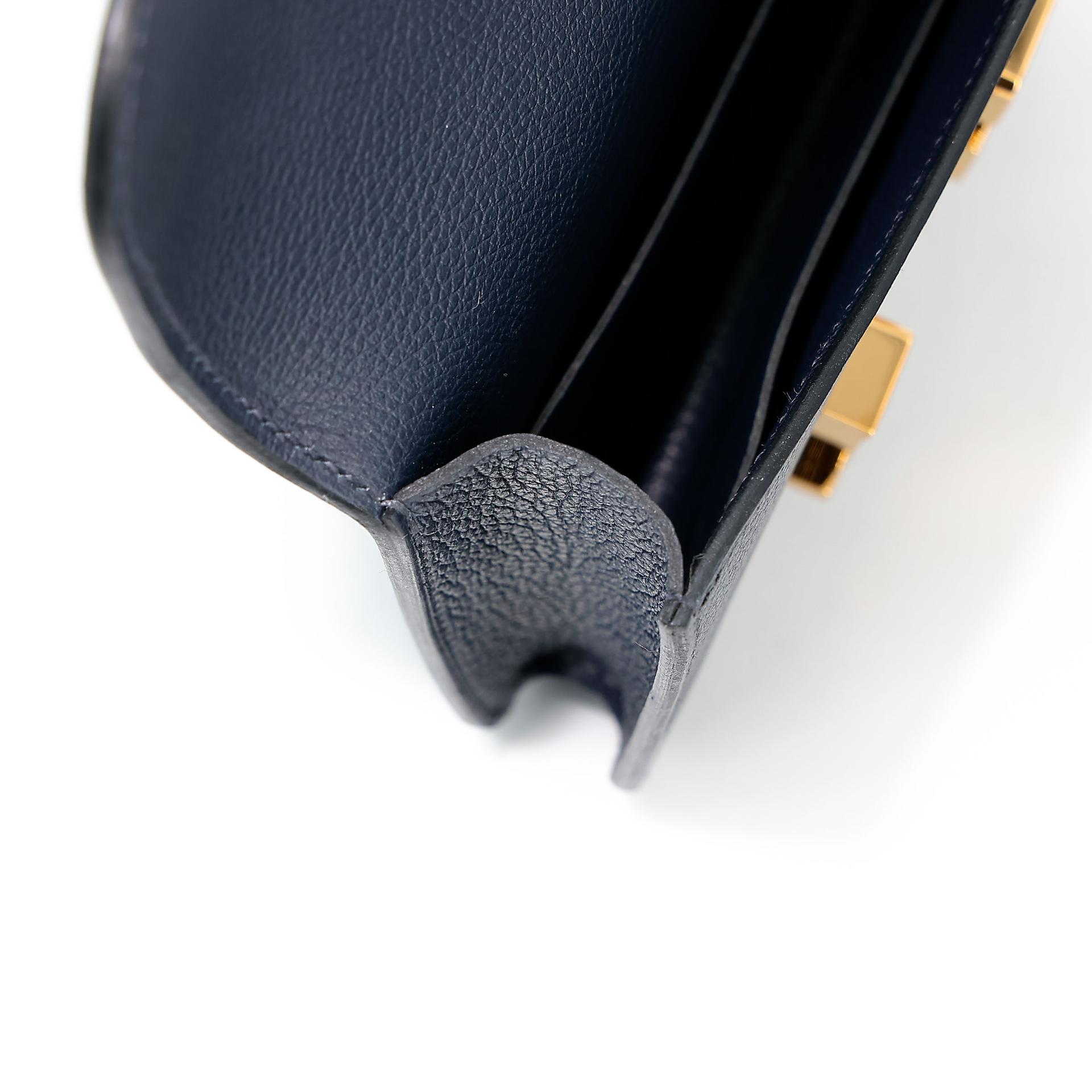 Unused ( Rank NS ) HERMÈS Constance Slim Wallet Bleu Nuit (2Z) Evercolor Gold hardware U (2022) - 16