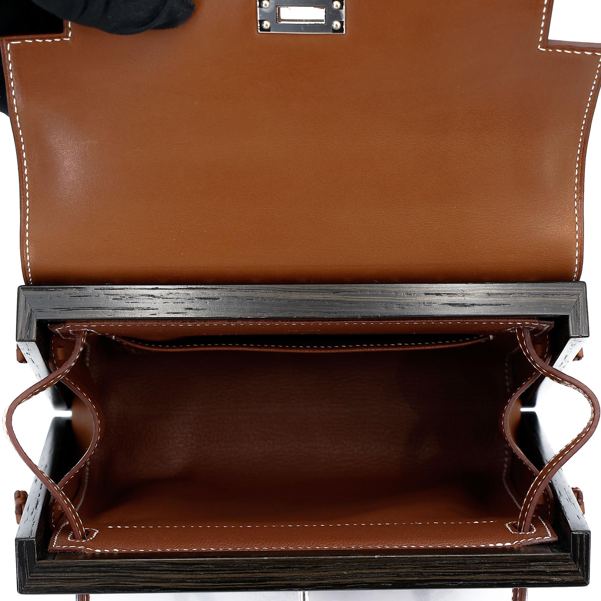 Excellent ( Rank SA ) HERMÈS Limited Edition Kelly Wood 22 Noir (89) Fauve (34) Barenia Wood Palladium hardware Z (2021) - 28
