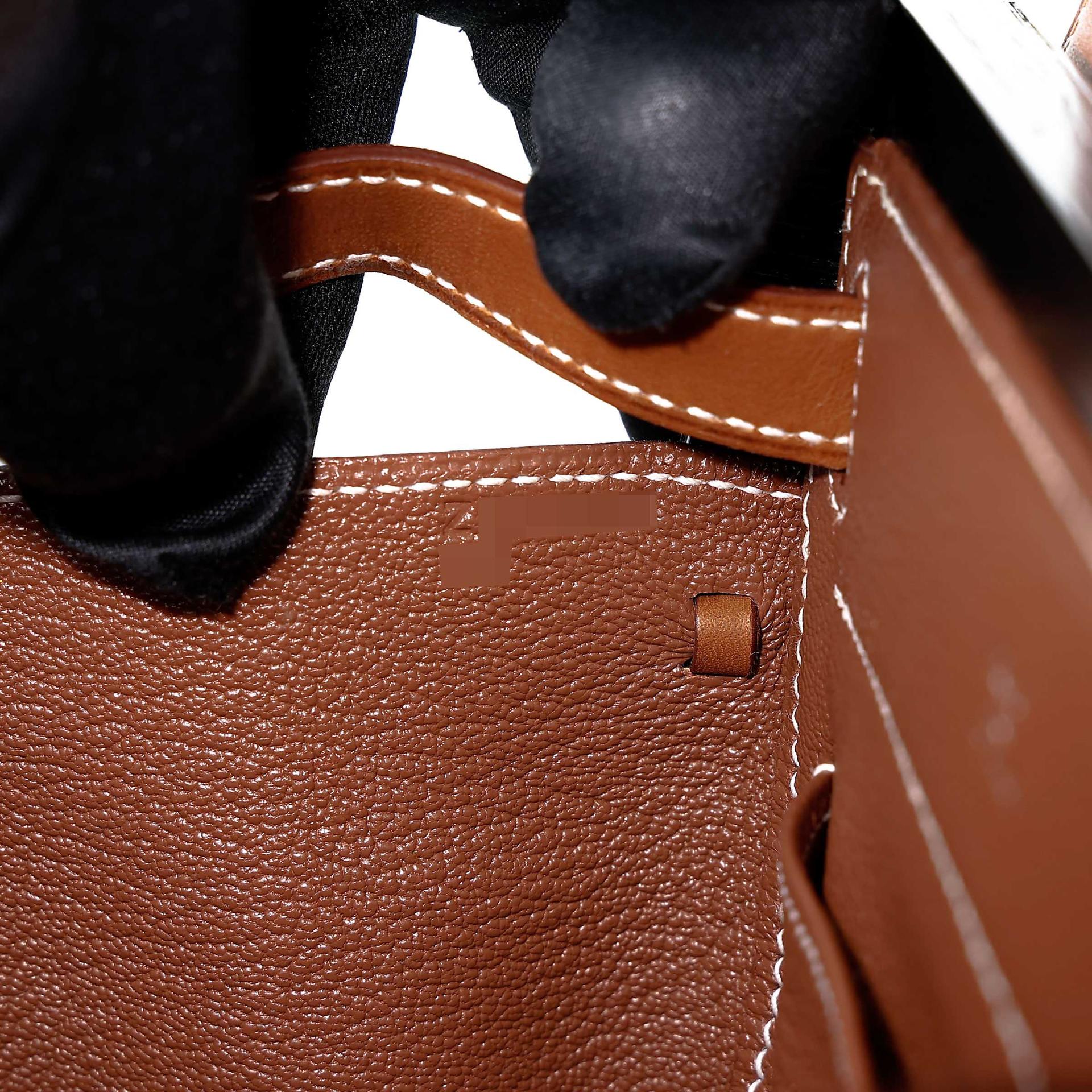 Excellent ( Rank SA ) HERMÈS Limited Edition Kelly Wood 22 Noir (89) Fauve (34) Barenia Wood Palladium hardware Z (2021) - 27