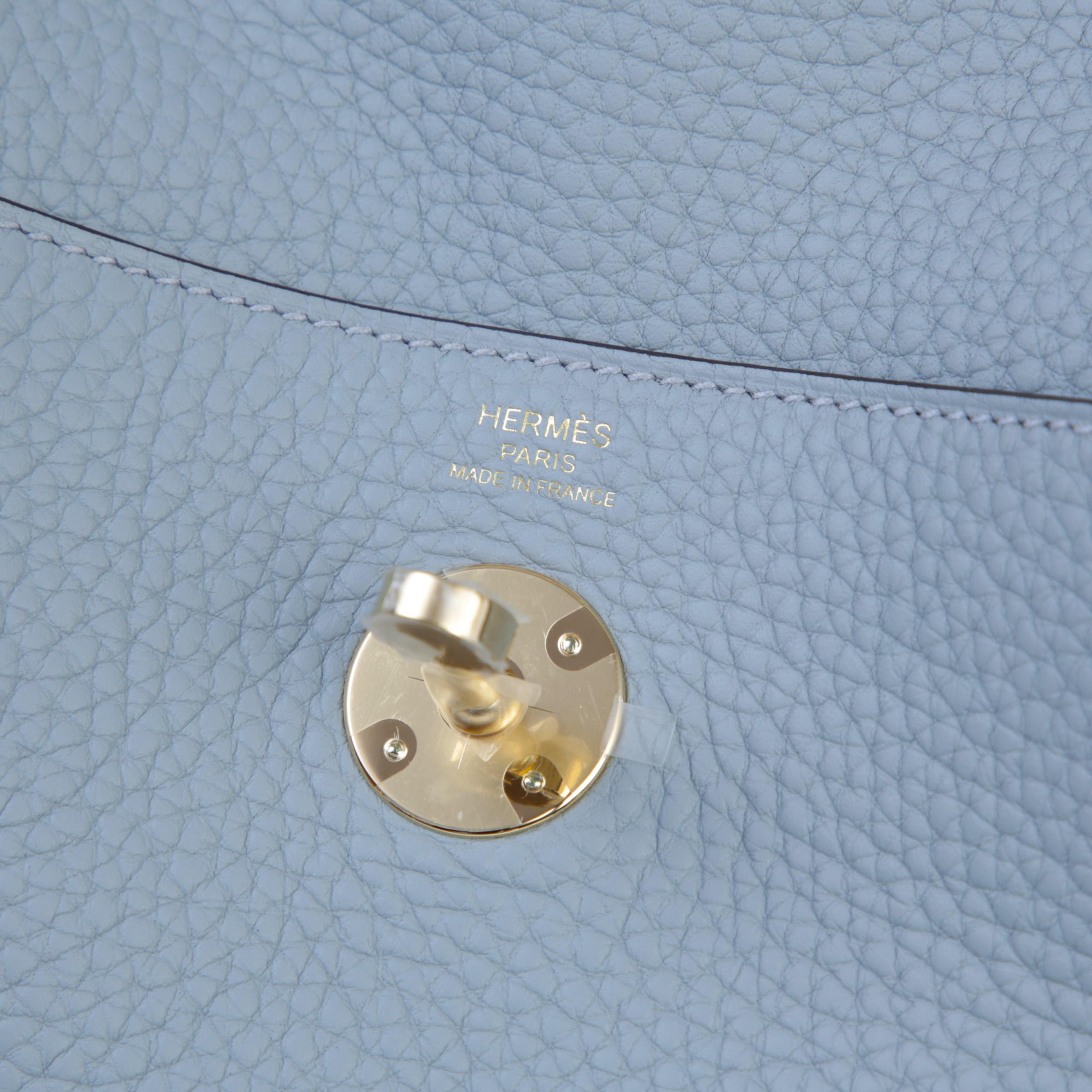 全新 HERMÈS 愛馬仕 Lindy 26 P0 木偶灰 Gris Pantin Clemence小牛皮 香檳金扣 K刻 2025年 - 10