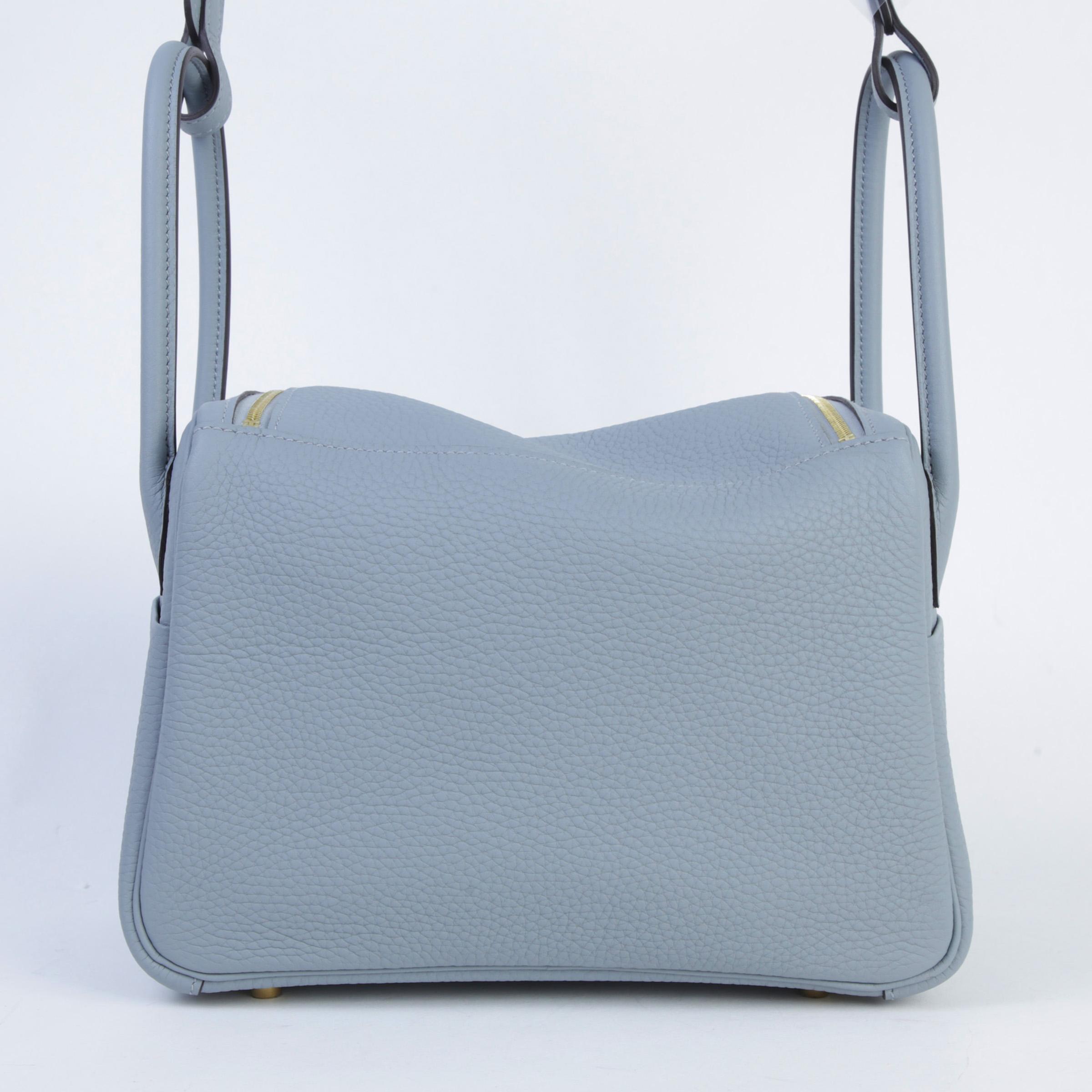 全新 HERMÈS 愛馬仕 Lindy 26 P0 木偶灰 Gris Pantin Clemence小牛皮 香檳金扣 K刻 2025年 - 2