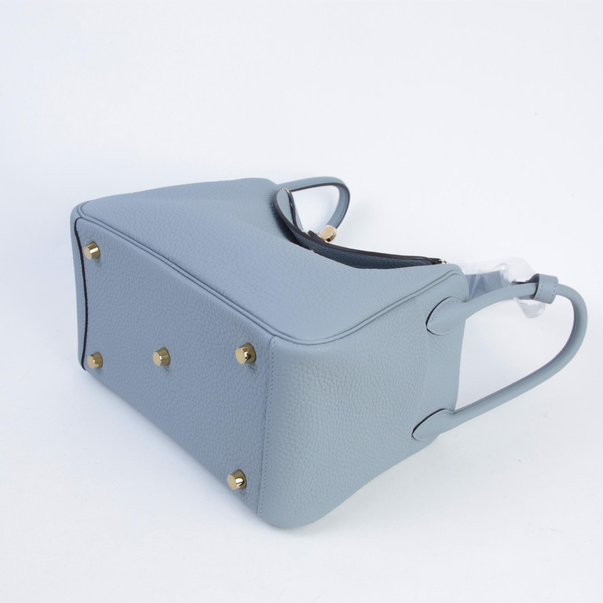 全新 HERMÈS 愛馬仕 Lindy 26 P0 木偶灰 Gris Pantin Clemence小牛皮 香檳金扣 K刻 2025年 - 5